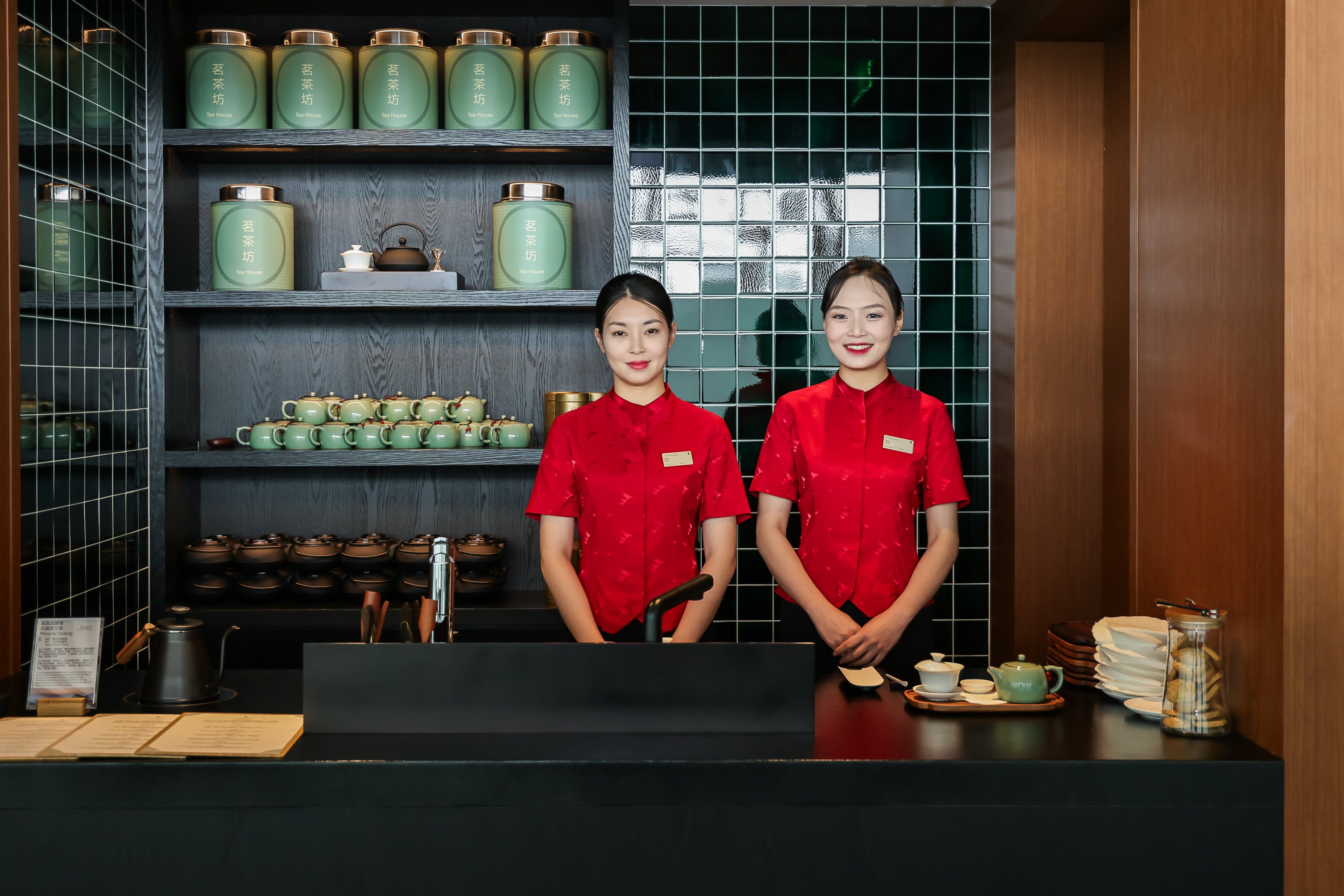 The new speciality tea house at Cathy Pacific’s reopened Premier flagship lounge at Beijing Capital International Airport showcases around half a dozen Chinese teas from the London brand Jing. Photo: Cathay Pacific