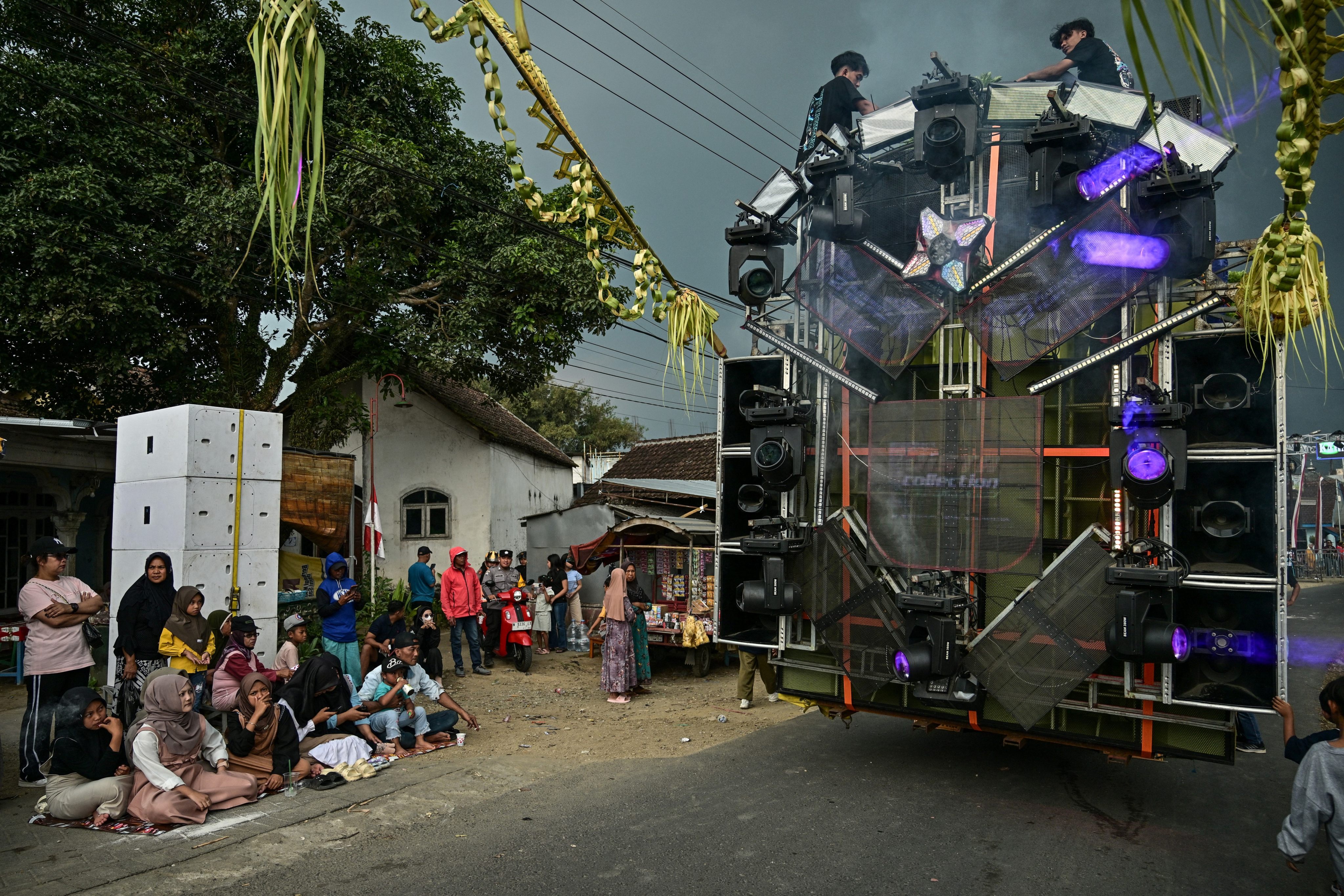 Ear-splitting street parties in Indonesia declared ‘haram’