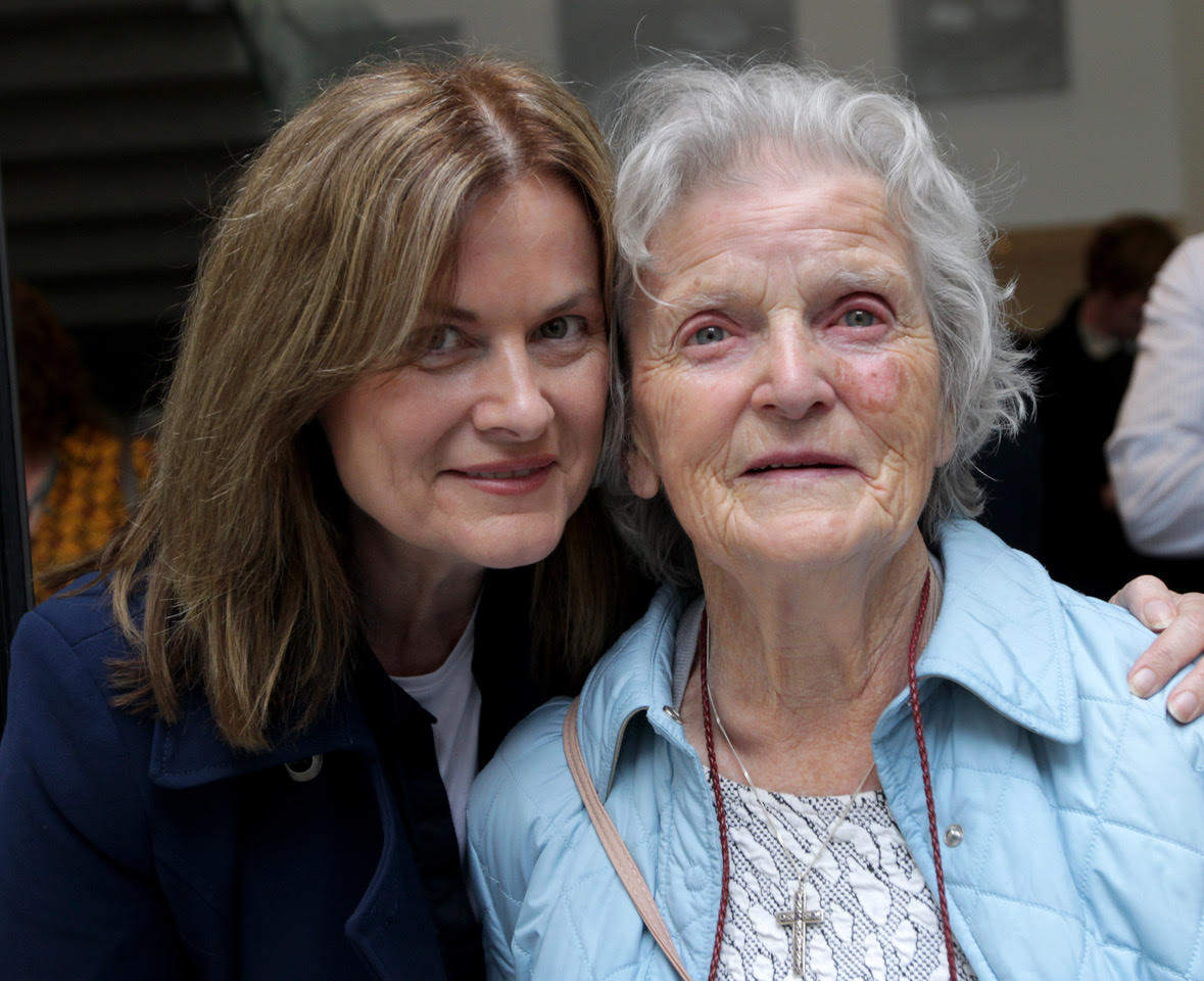 Irish psychologist Dr Sabina Brennan (left) is pictured with her mother, who was in her 80s when she succumbed to dementia. Brennan is adamant that to look after somebody with dementia well, you first need to look after yourself well. Photo: Sabina Brennan
