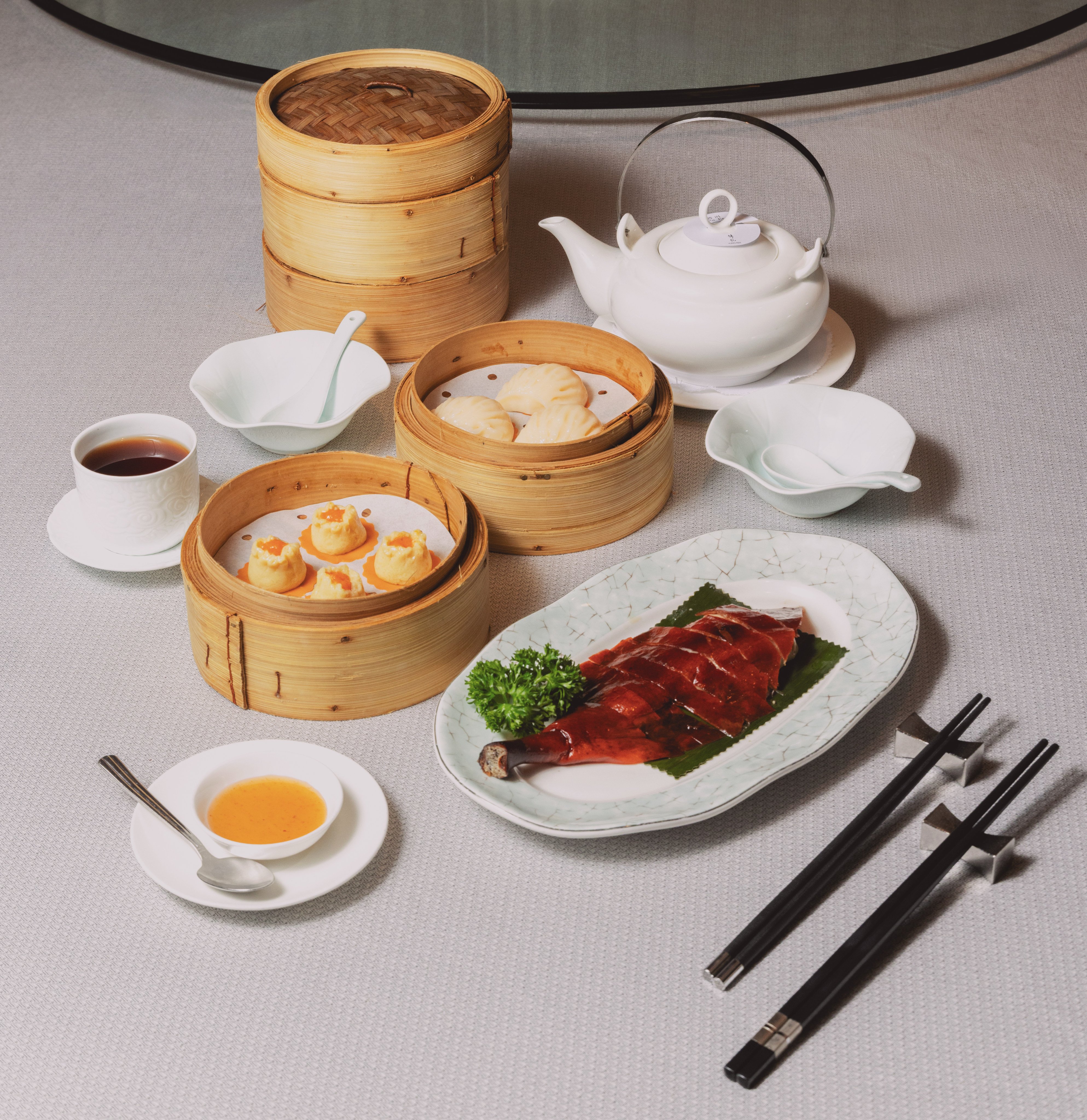 Siu mai, har gow and roast goose leg from Yung Kee’s soft-meal menu. Photo: Jocelyn Tam