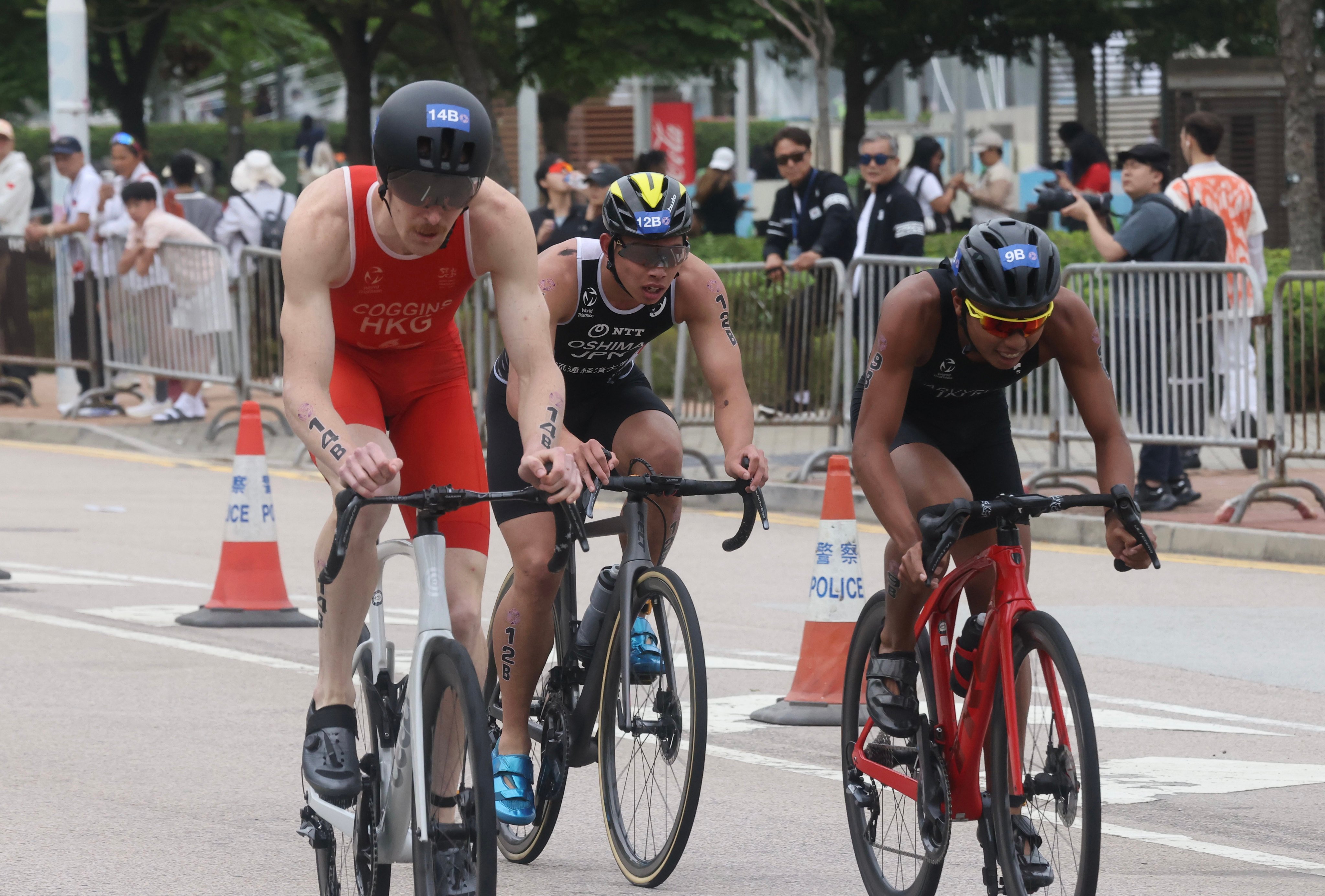 Oscar Coggins in action during April’s Asia Triathlon Sprint Championships in Hong Kong. Photo: Jonathan Wong