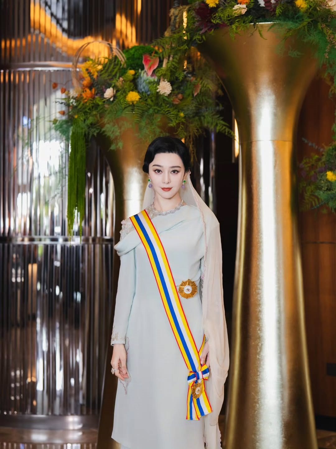 === PHOTO CAPTURED ONLINE=== Chinese actress Fan Bingbing’s Malaysian culture-inspired datukship attire was designed by Melinda Looi. Photo: Instagram/melindalooi