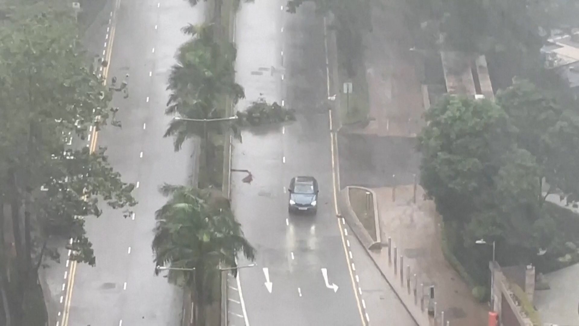 Typhoon Tapah brushes past Hong Kong