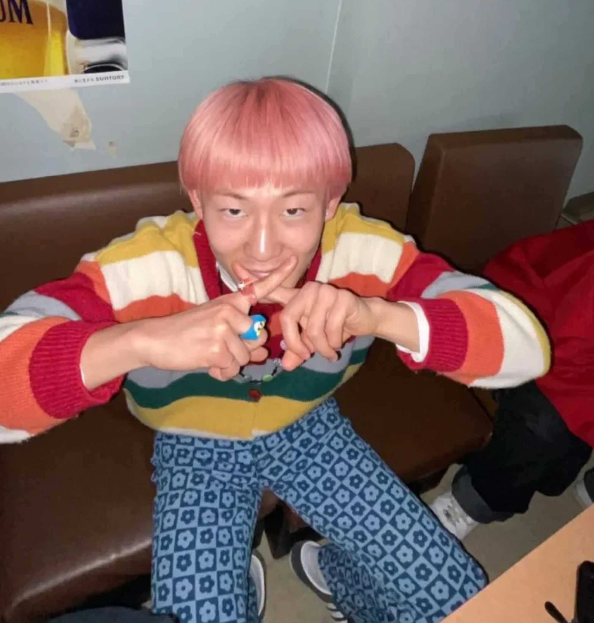 Miyon said when she was a young boy, she secretly dressed up in her mother’s skirts. Photo: QQ.com Miyon said when she was a young boy, she secretly dressed up in her mother’s skirts. Photo: QQ.com