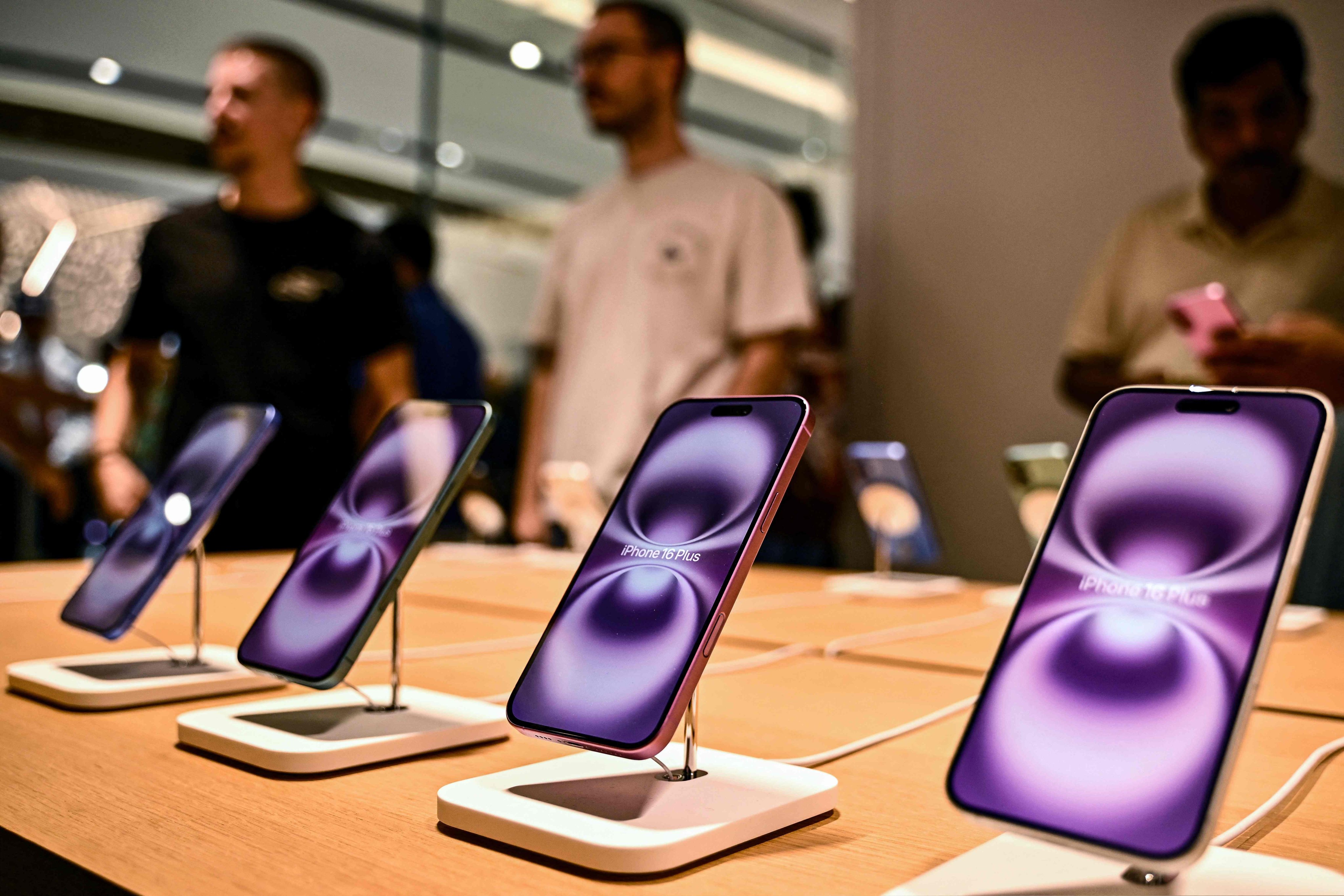 Apple’s iPhone 16 Plus models displayed at a store in Bengaluru, India. Photo: AFP
