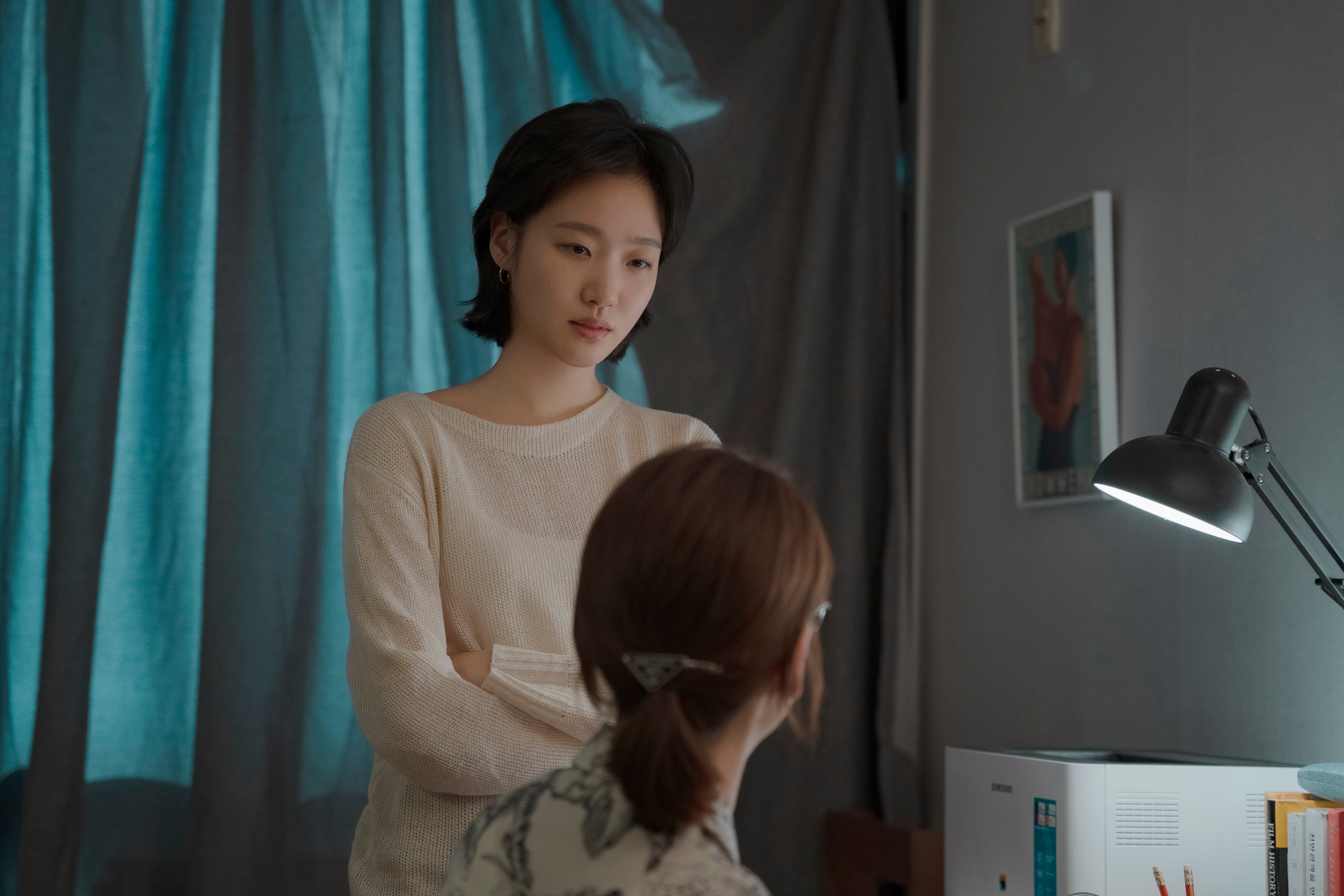 Kim Go-eun (left) as television writer Ryu Eun-jung and Park Ji-hyun as film producer Cheon Sang-yeon in a still from You and Everything Else. The Netflix Korean drama centres on the friends’ rivalry and betrayal of one another. Photo: Netflix