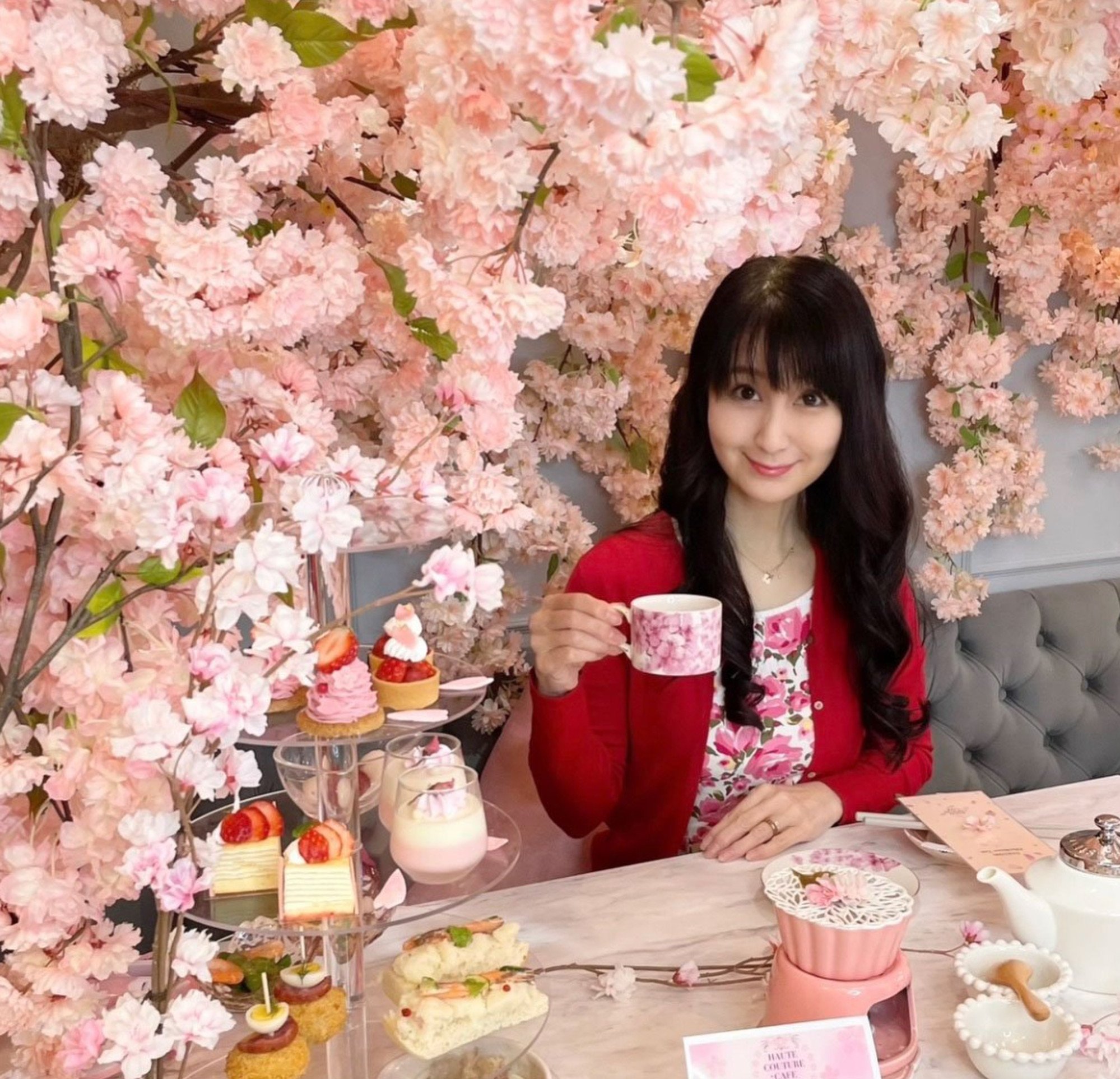 Azarashi says her much younger husband “understands” her, which makes her happy. Photo: chanto.jp.net Azarashi says her much younger husband “understands” her, which makes her happy. Photo: chanto.jp.net