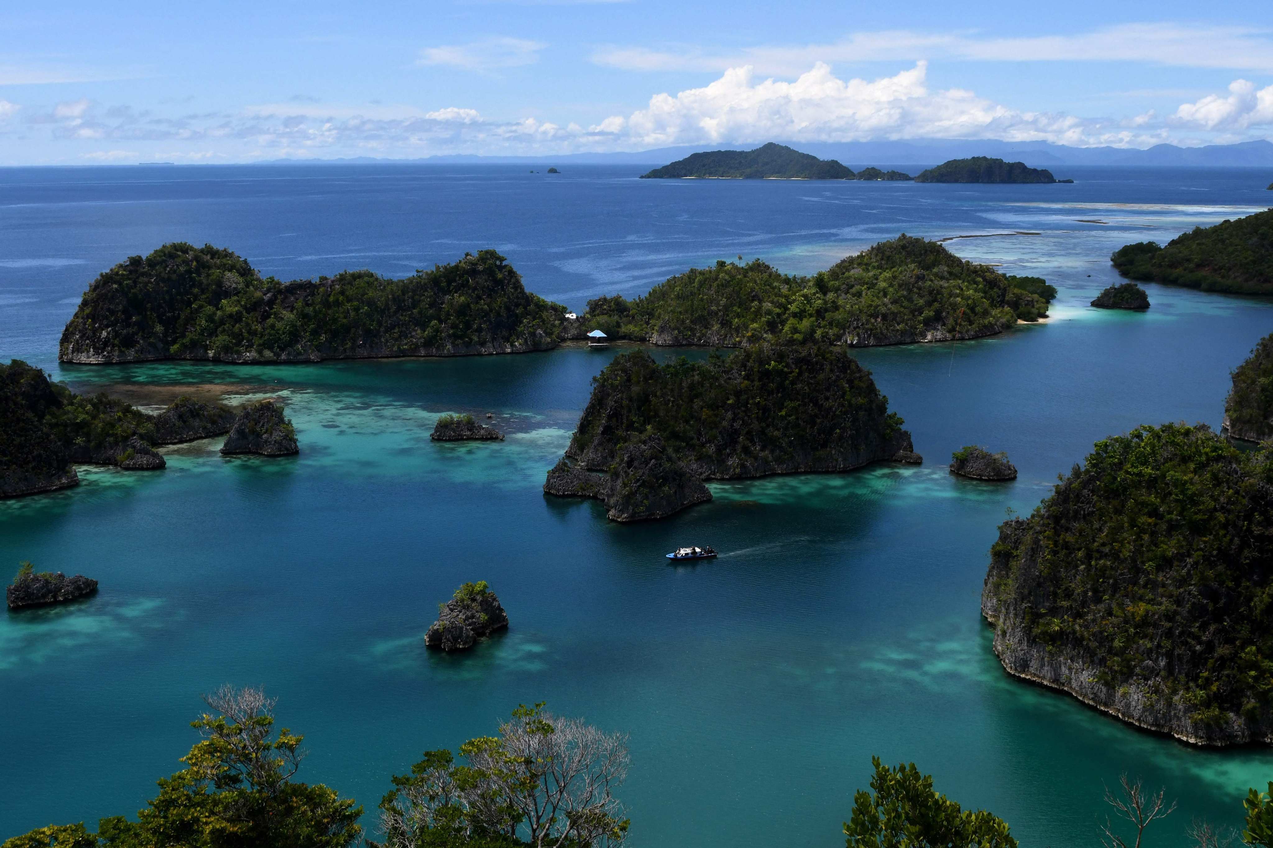 This photo taken on August 21, 2017 shows islands around Raja Ampat in east Indonesia’s West Papua region. Photo: AFP