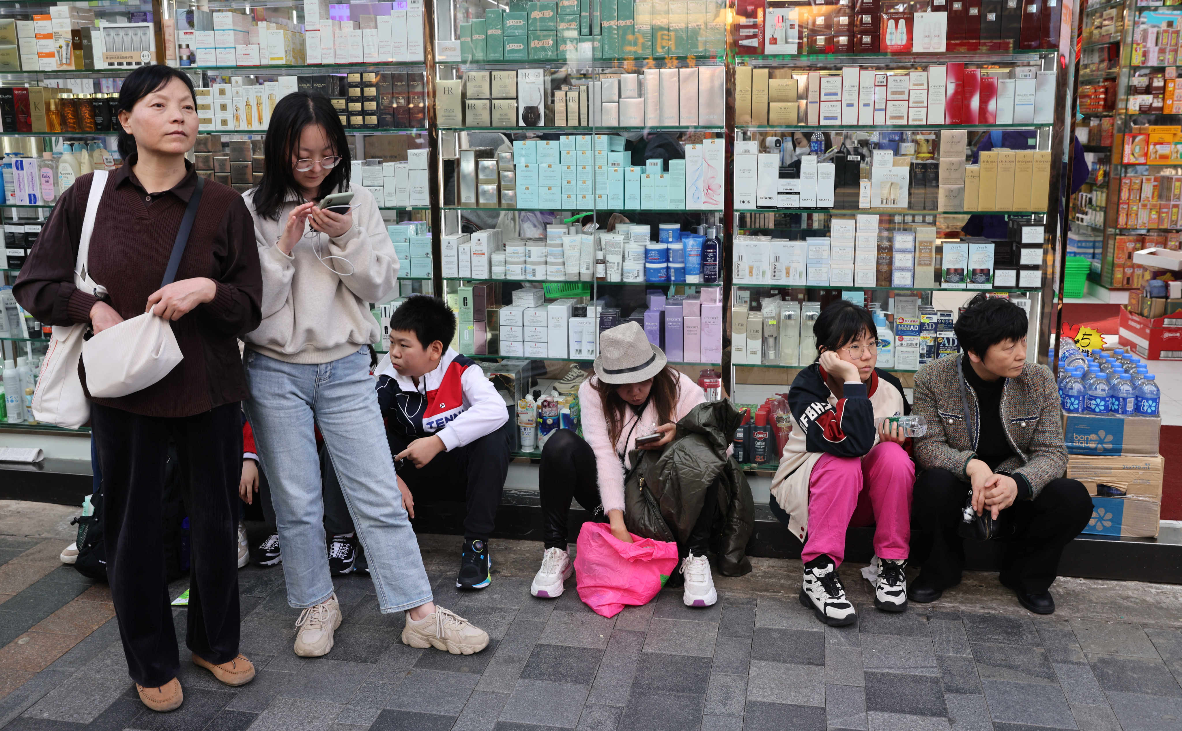 scmp.com - Oscar Liu - Singaporean's HK$30,400 bill sparks warning over Hong Kong pharmacy malpractices