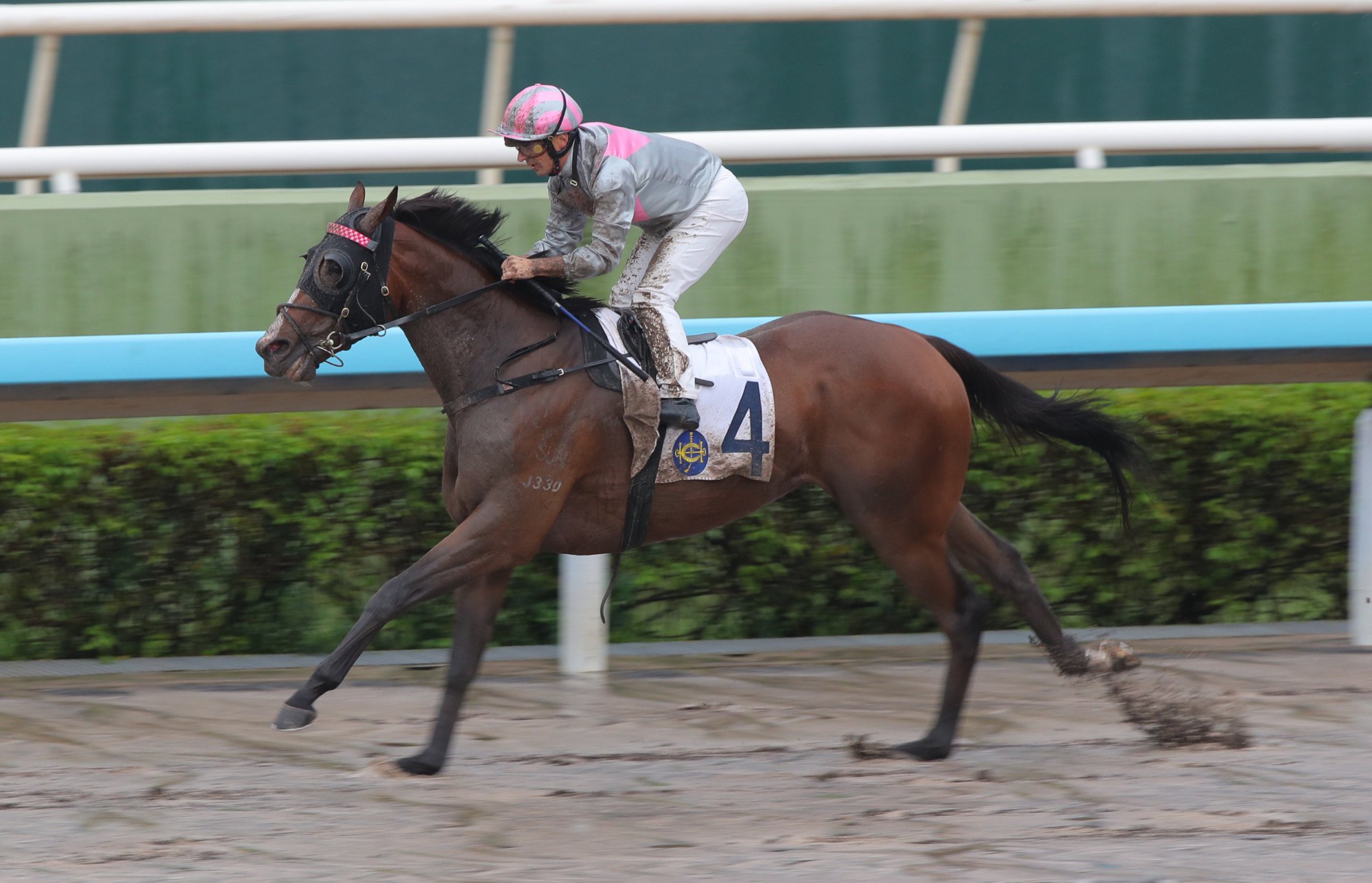 Mojave Desert slides through the mud in what turned out to be the final race on Sunday’s card.