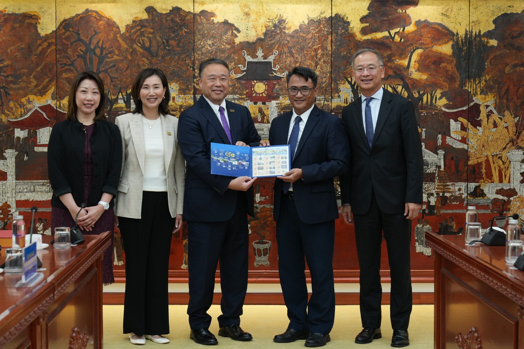 Federation of Hong Kong Industries chairman Anthony Lam (third from left) and other delegates, including Mary Huen, head of the Hong Kong Association of Banks (second from left) and Eddie Yue (right), chief executive of the Hong Kong Monetary Authority, during a trip to Vietnam in September. Photo: Federation of Hong Kong Industries