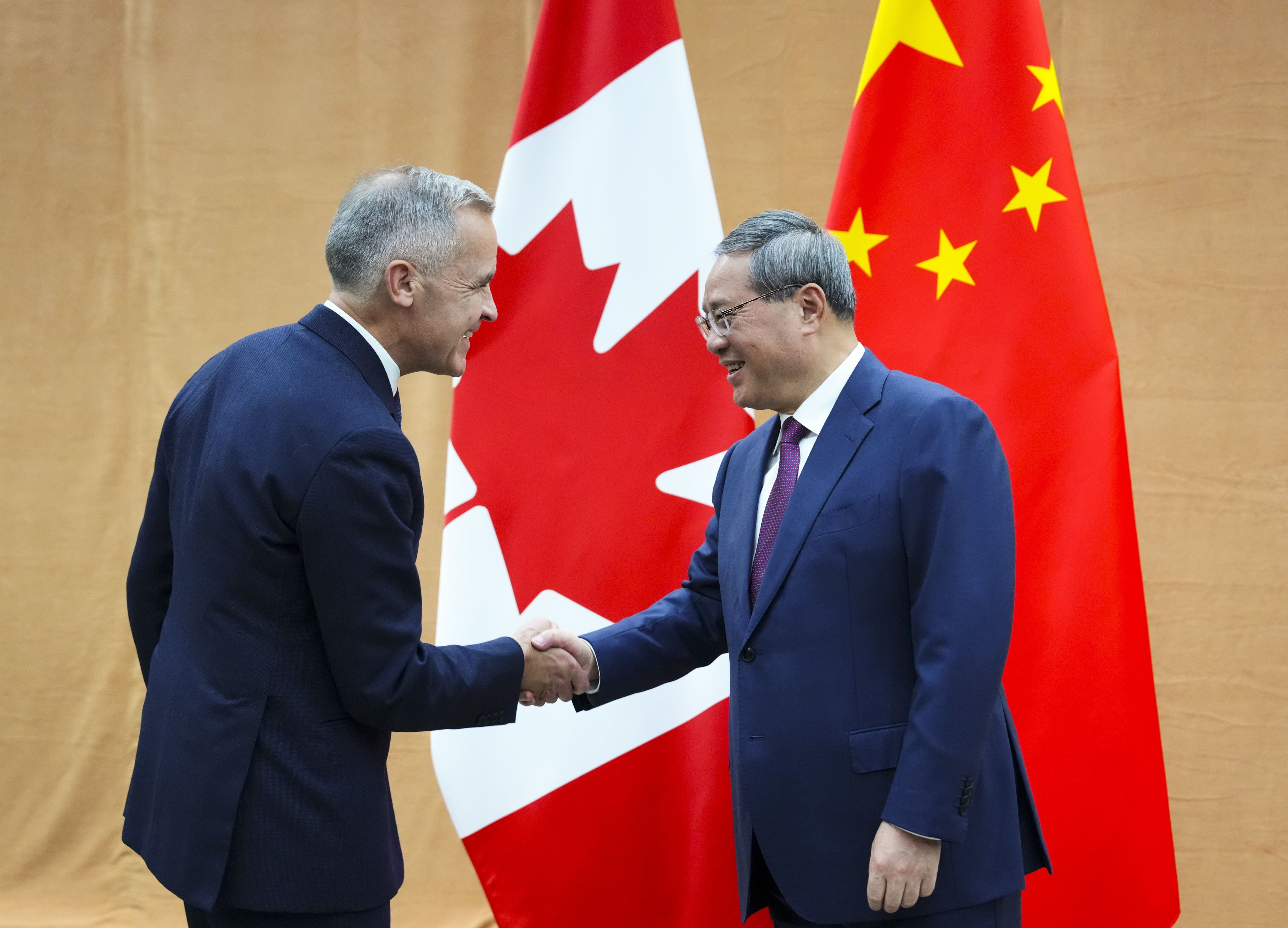 Canadian Prime Minister Mark Carney and Chinese Premier Li Qiang meet in New York on Tuesday. Photo: Canadian Press via ZUMA Press/dpa