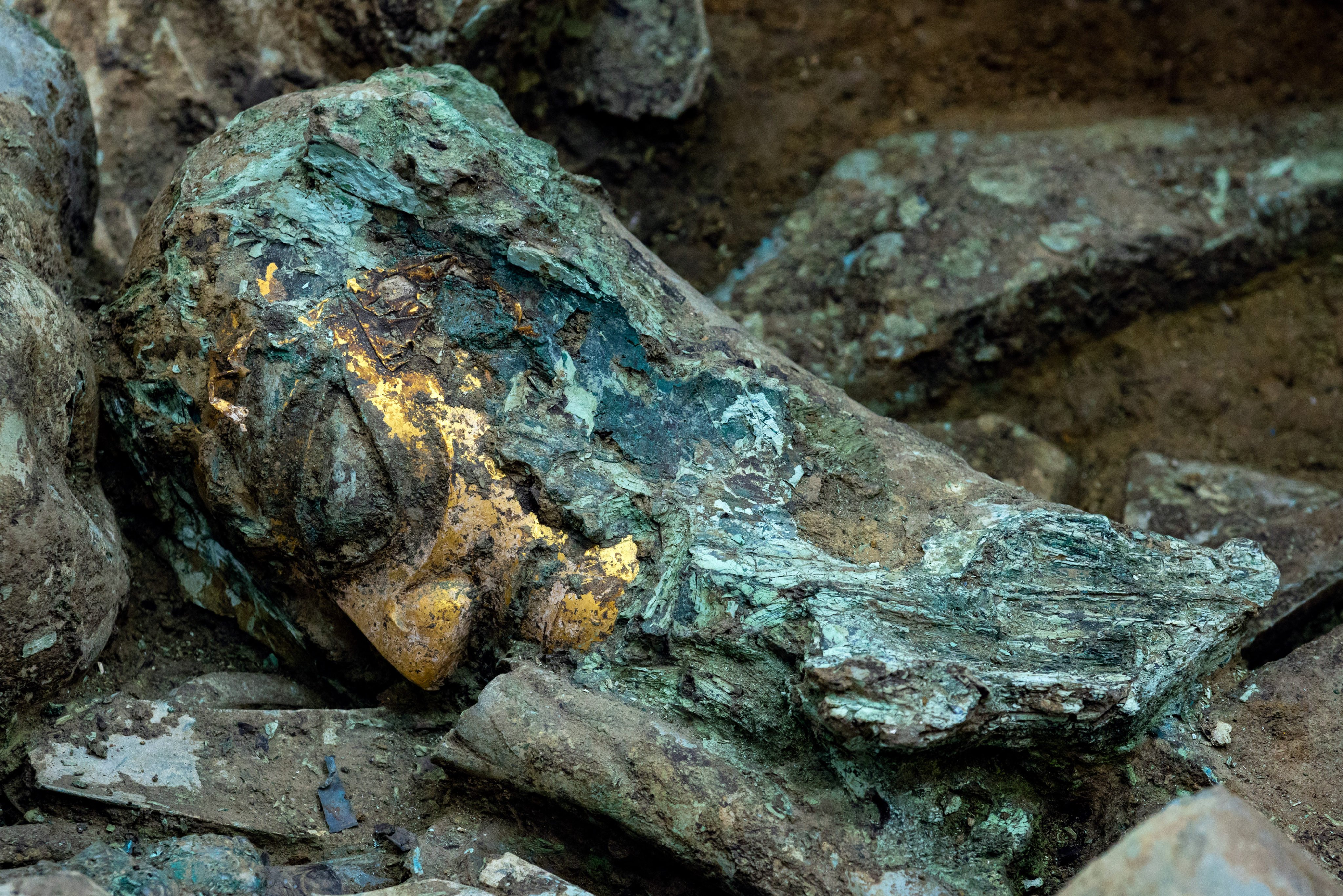 A treasure trove of exquisite bronze, gold and jade wares were unearthed for the first time at the Sanxingdui site. Photo: Xinhua