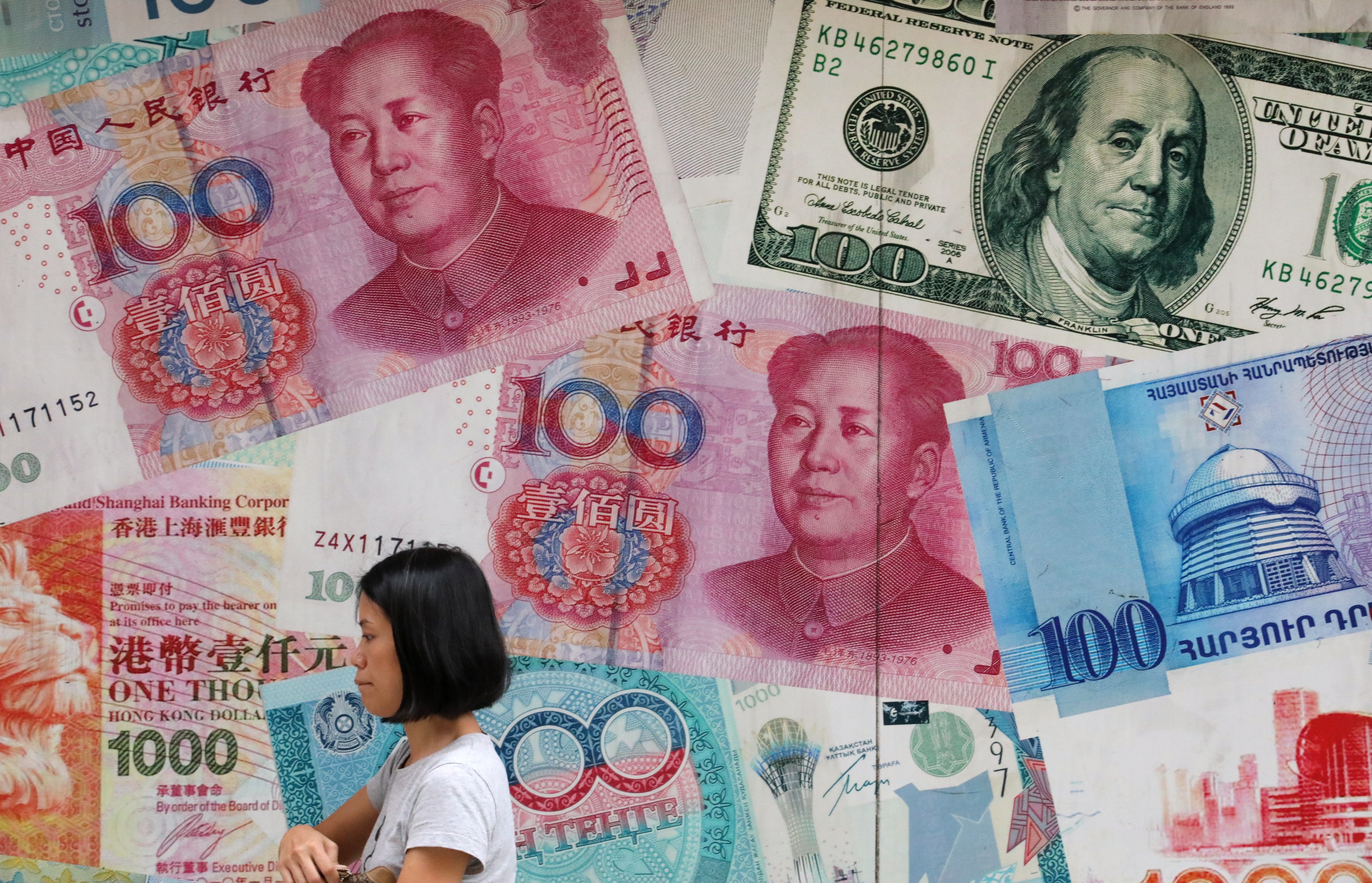 The yuan’s share in global forex trading has been gradually climbing in recent years, according to survey results. Photo: Felix Wong