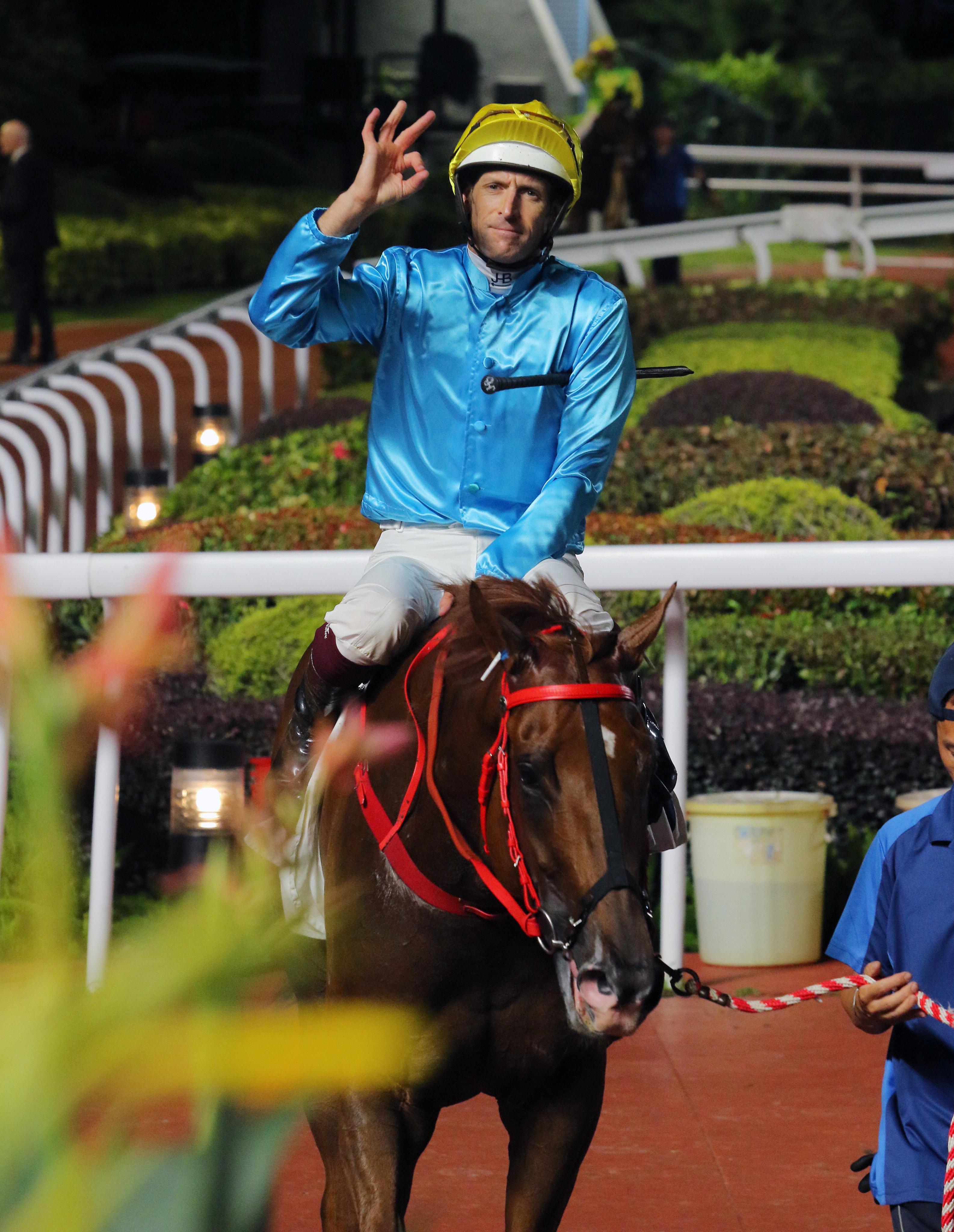 Hugh Bowman salutes after winning aboard Wunderbar last season. Photos: Kenneth Chan