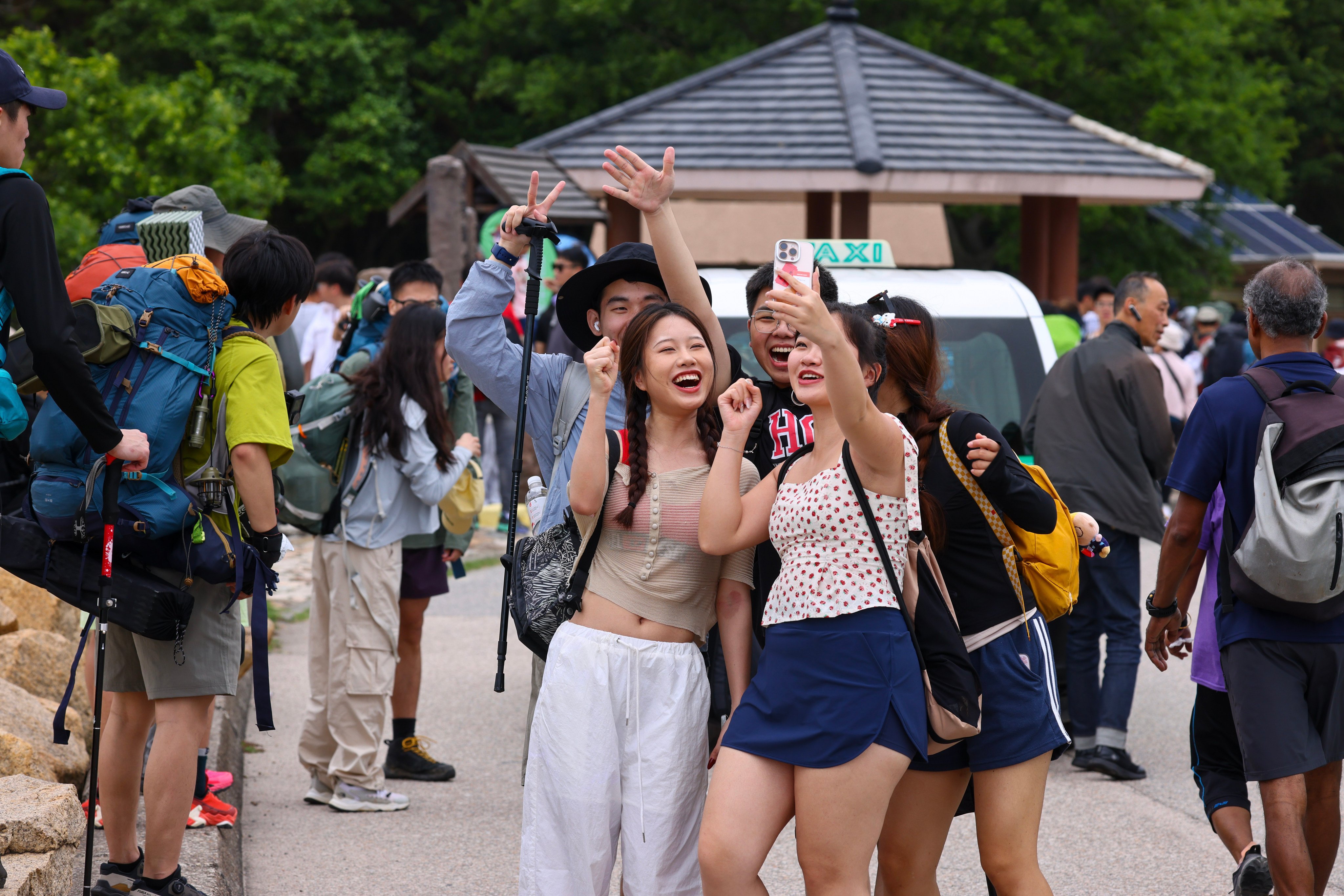 The East Dam of the High Island Reservoir is a popular spot for tourists. Photo: Dickson Lee