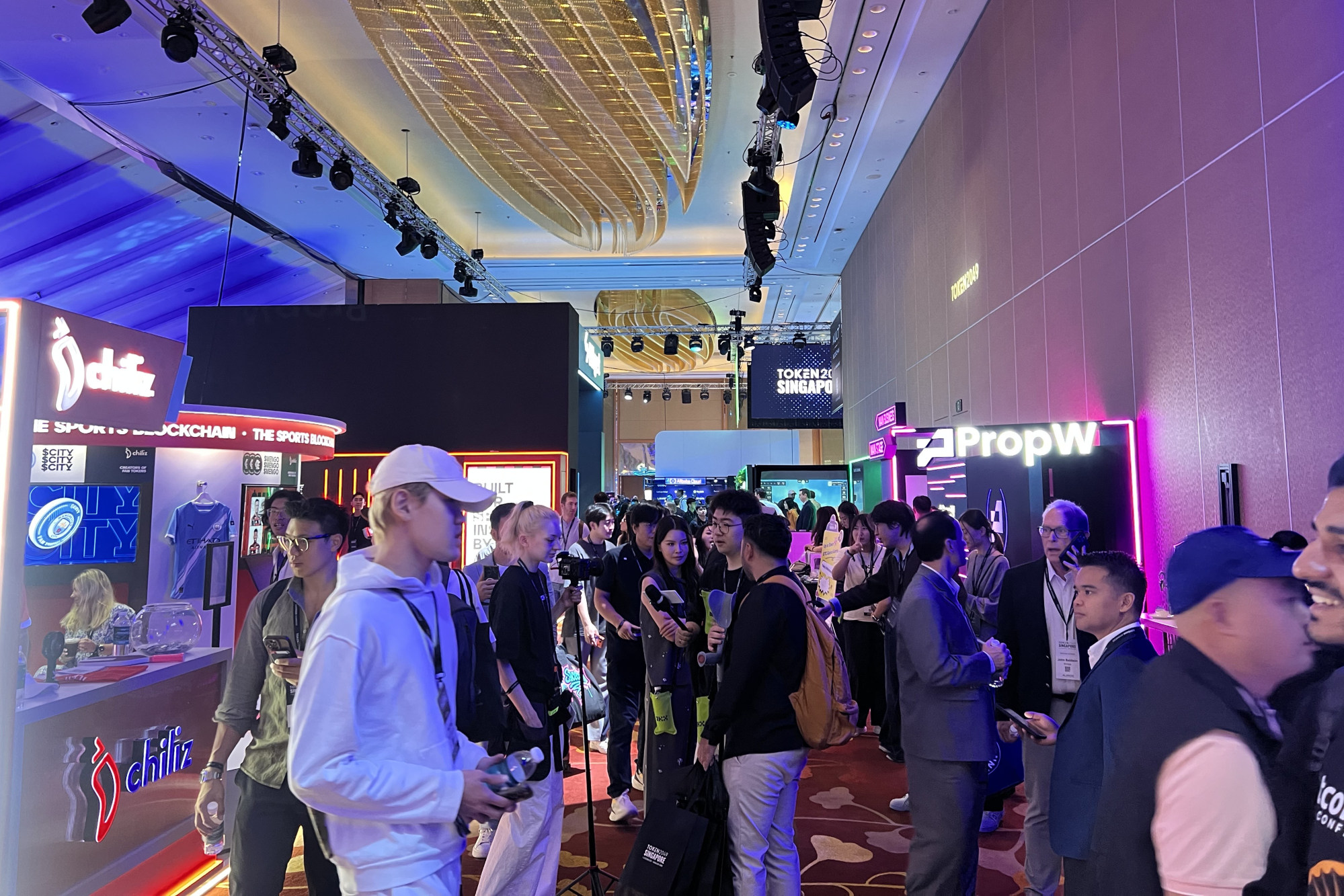 Bitcoin crash sparks search for mystery crypto trader who profited US$200  million | South China Morning Post