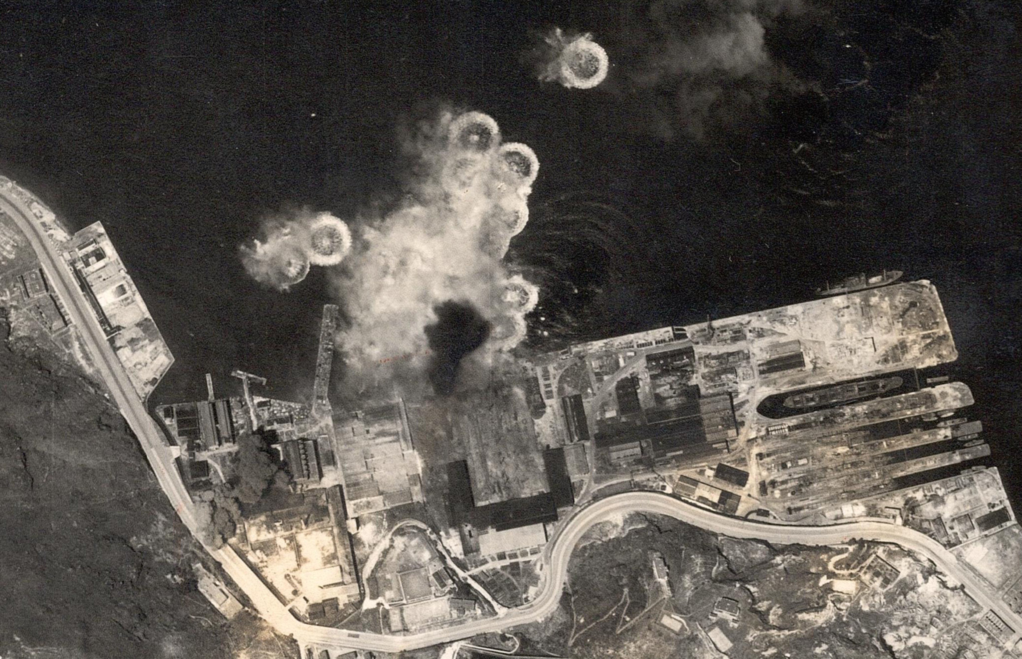 An aerial photo captures the bombing of Taikoo Dockyard on April 2, 1945. Photo: Hong Kong Baptist University