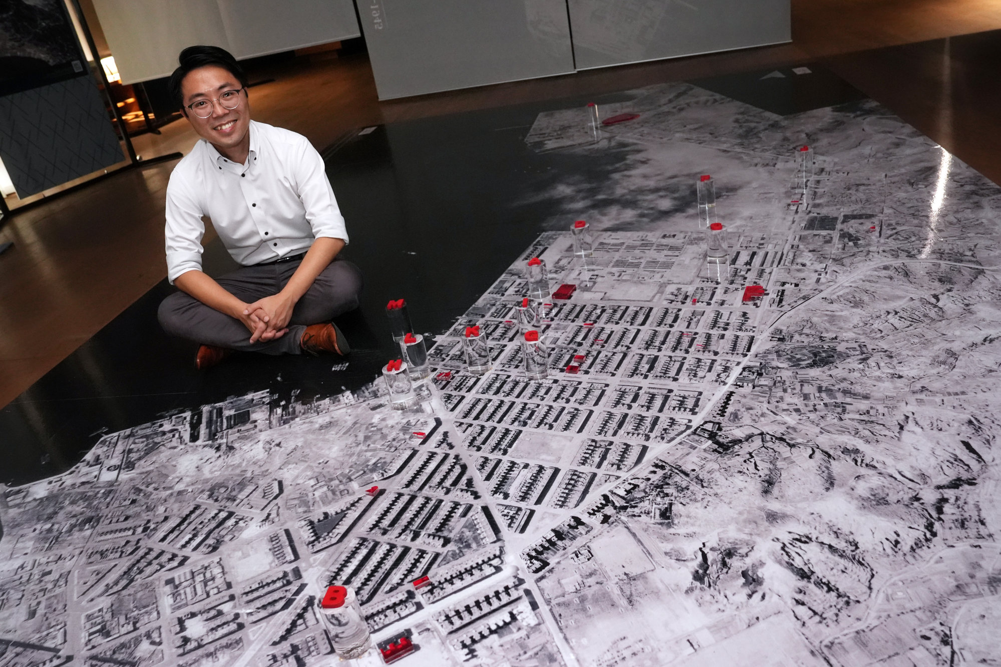 Professor Kwong Chi-man, chair of Baptist University’s history department, says the aerial photo collection fills a gap in the city’s spatial historical data. Photo: Elson Li Professor Kwong Chi-man, chair of Baptist University’s history department, says the aerial photo collection fills a gap in the city’s spatial historical data. Photo: Elson Li