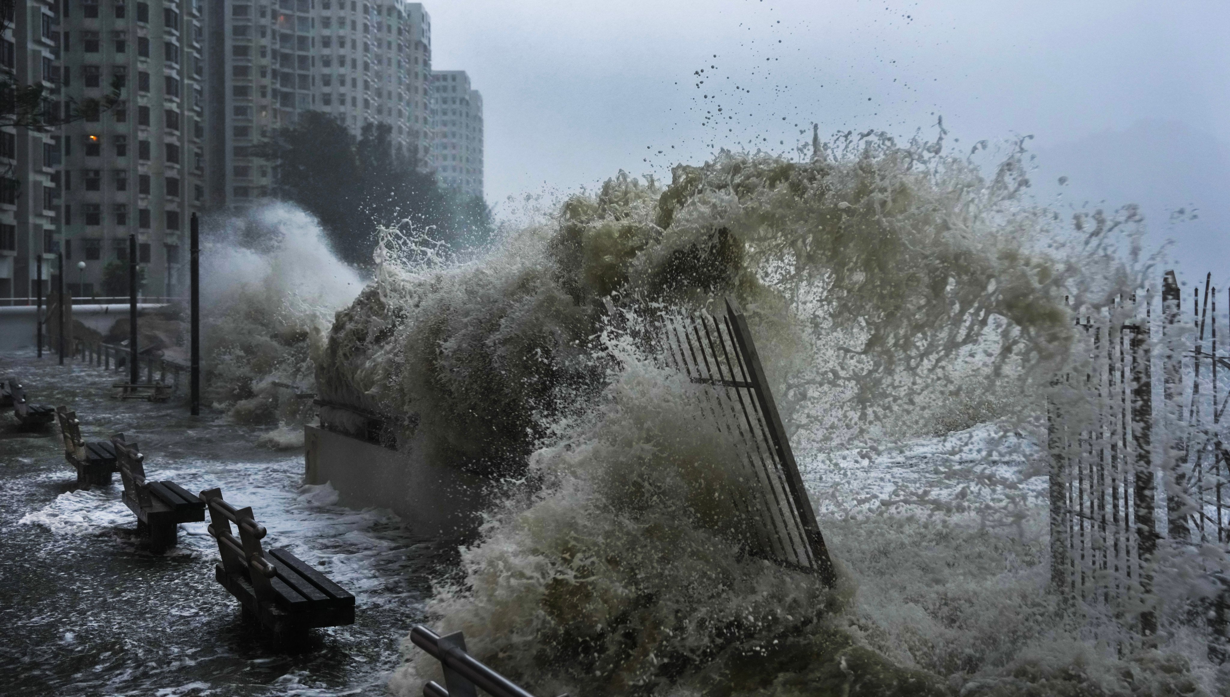 Waves crash onto the shore in Heng Fa Chuen during the No 10 warning signal for Super Typhoon Ragasa. Photo: Karma Lo