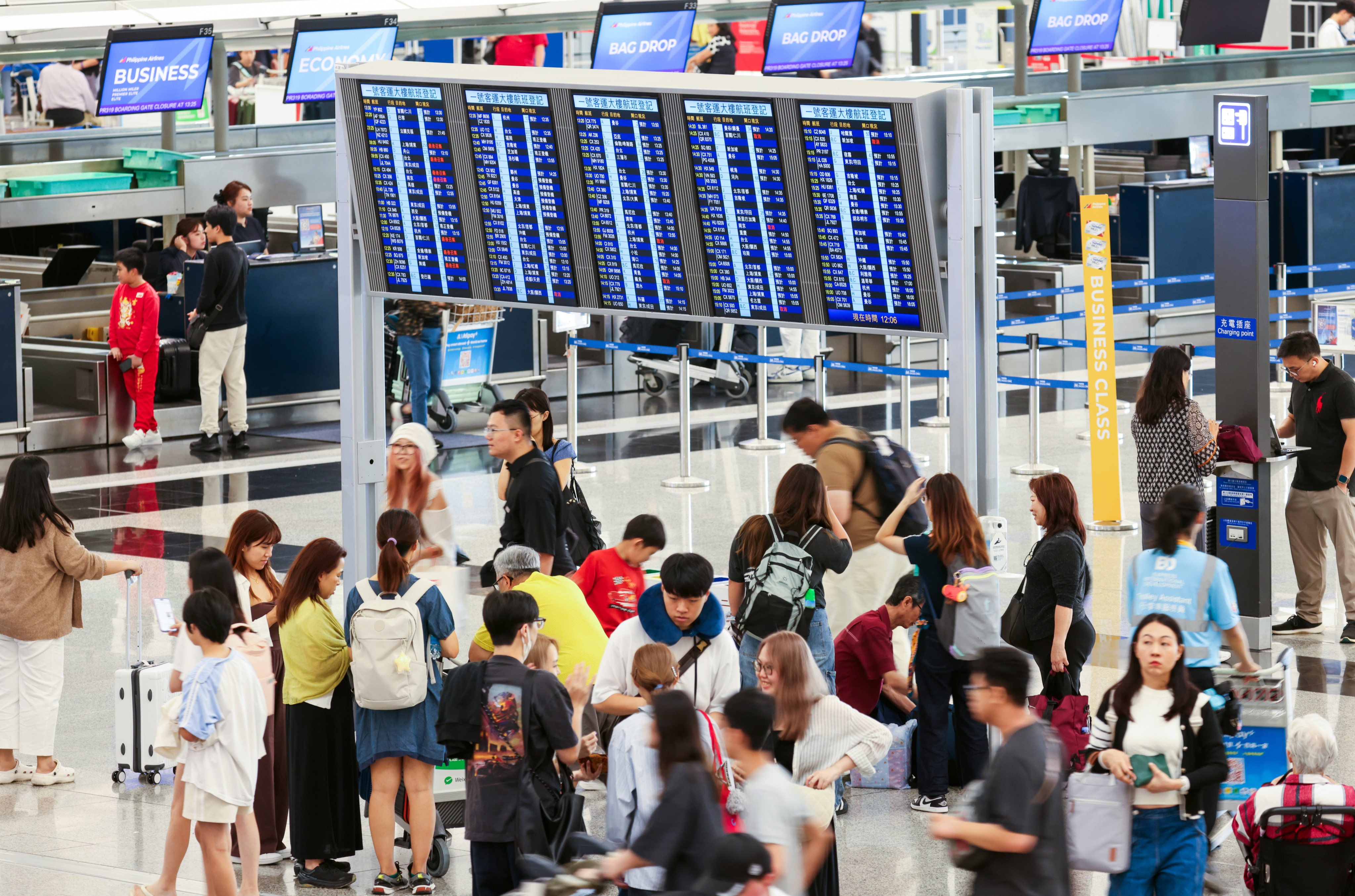 The Airport Authority has warned of major disruptions caused by Typhoon Matmo. Photo: Nora Tam