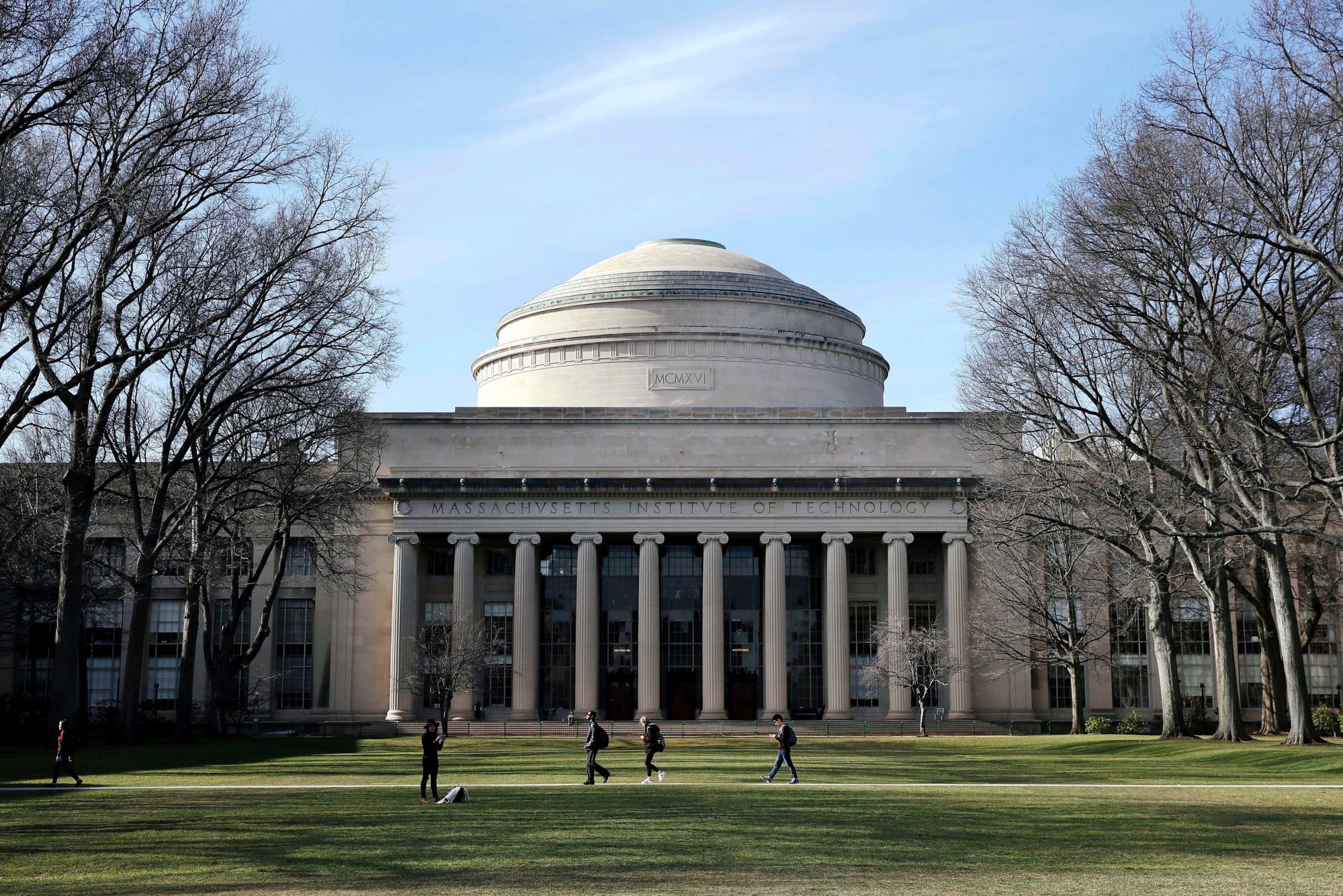 Students walk past the “Great Dome” on the Massachusetts Institute of Technology campus in Cambridge, Mass. Photo: AP Students walk past the “Great Dome” on the Massachusetts Institute of Technology campus in Cambridge, Mass. Photo: AP