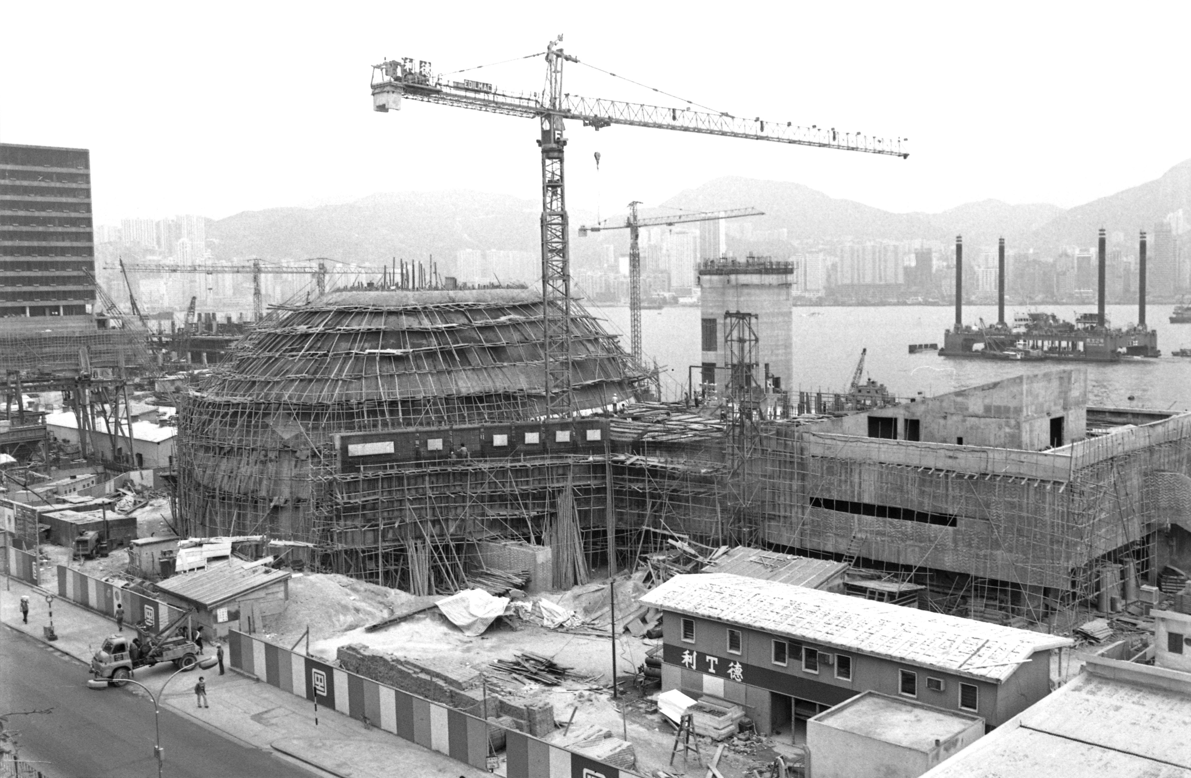 The Hong Kong Space Museum in Tsim Sha Tsui under construction in 1978. Photo: Sunny Lee