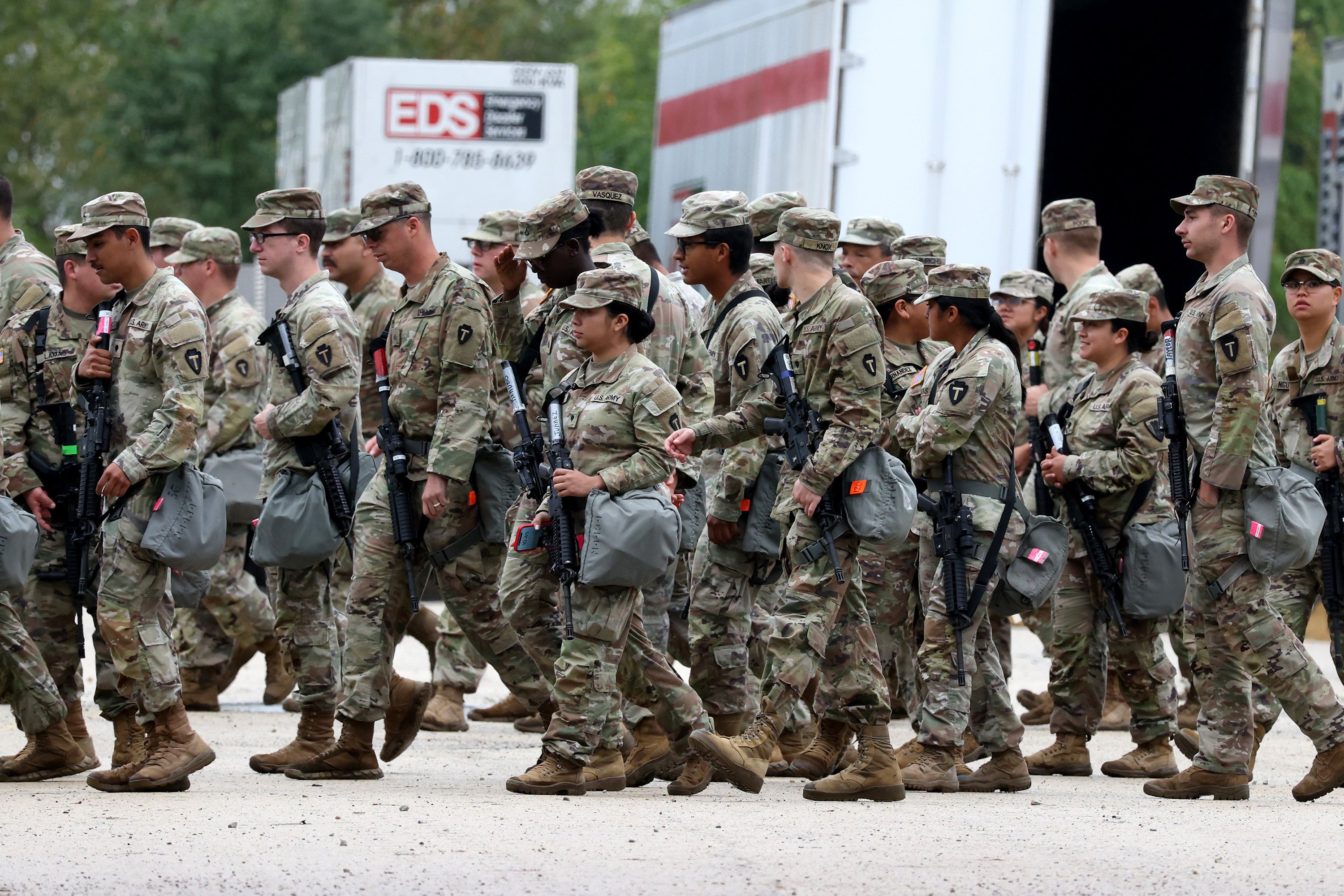 Members of the Texas National Guard at a military facility in Elwood, southwest of Chicago. Photo: TNS