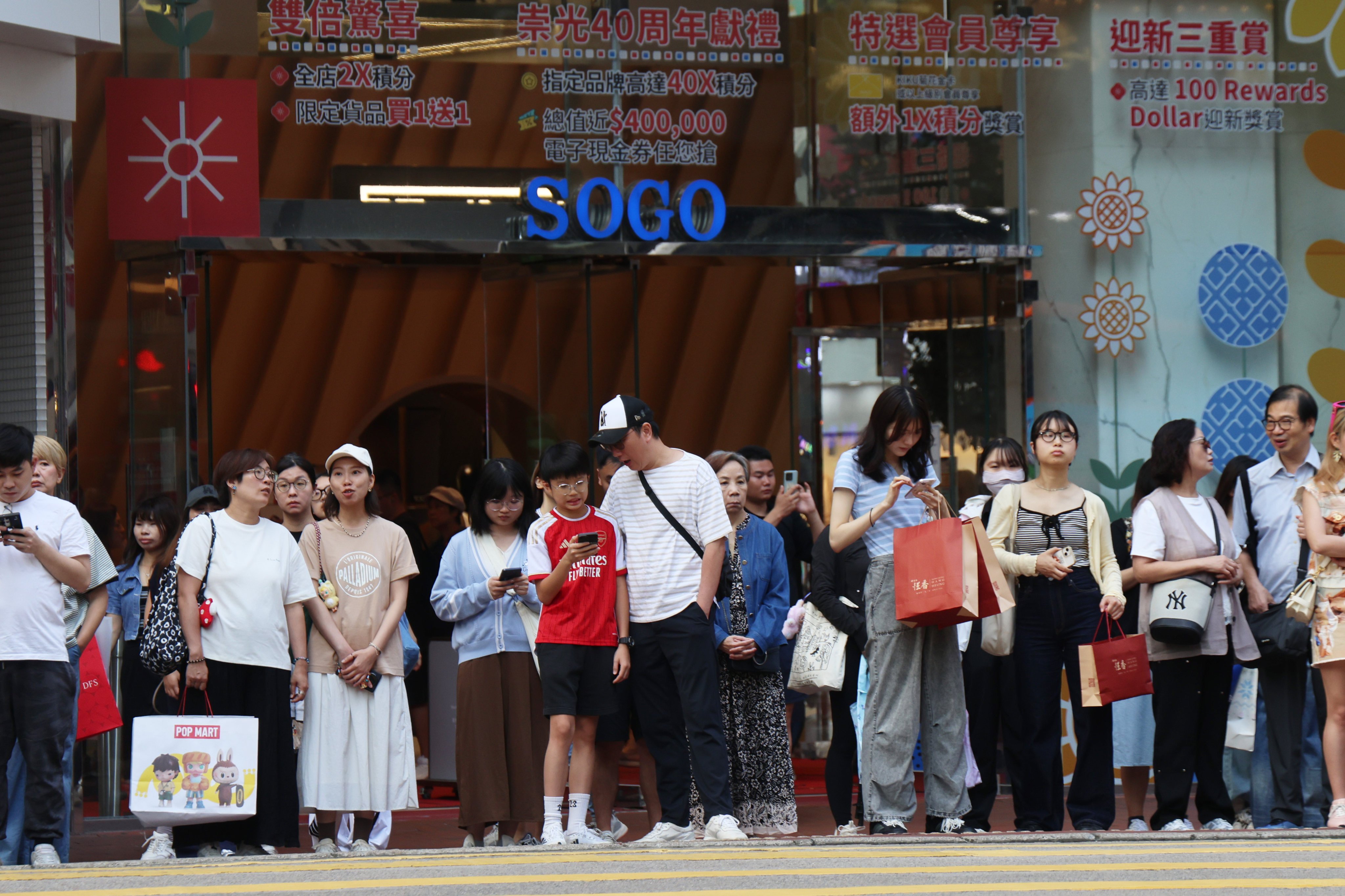 Mainland tourists in Causeway Bay during the National Day “golden week” holiday. Photo: Jelly Tse
