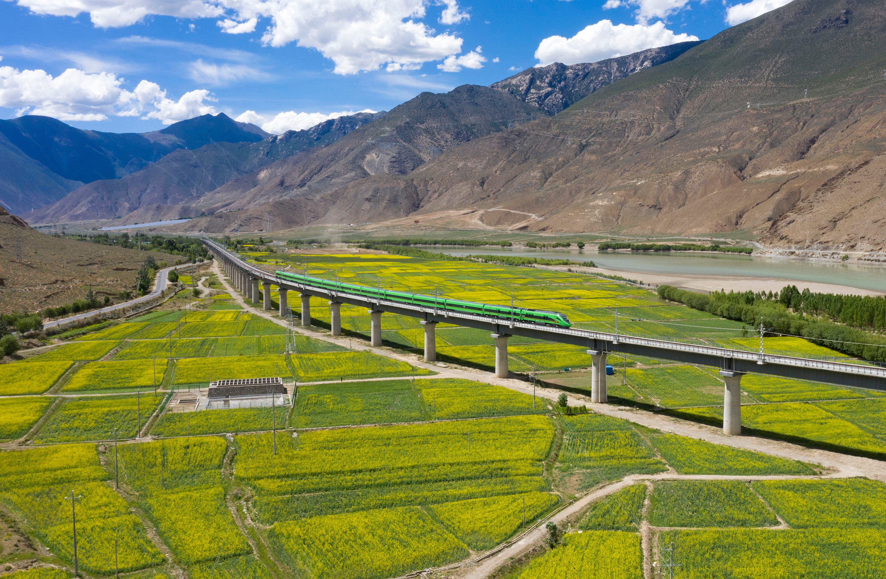 A Fuxing bullet train runs along the Lhasa-Nyingchi railway on June 24, 2021, in Shannan, Tibet autonomous region. Photo: Visual China Group via Getty Images