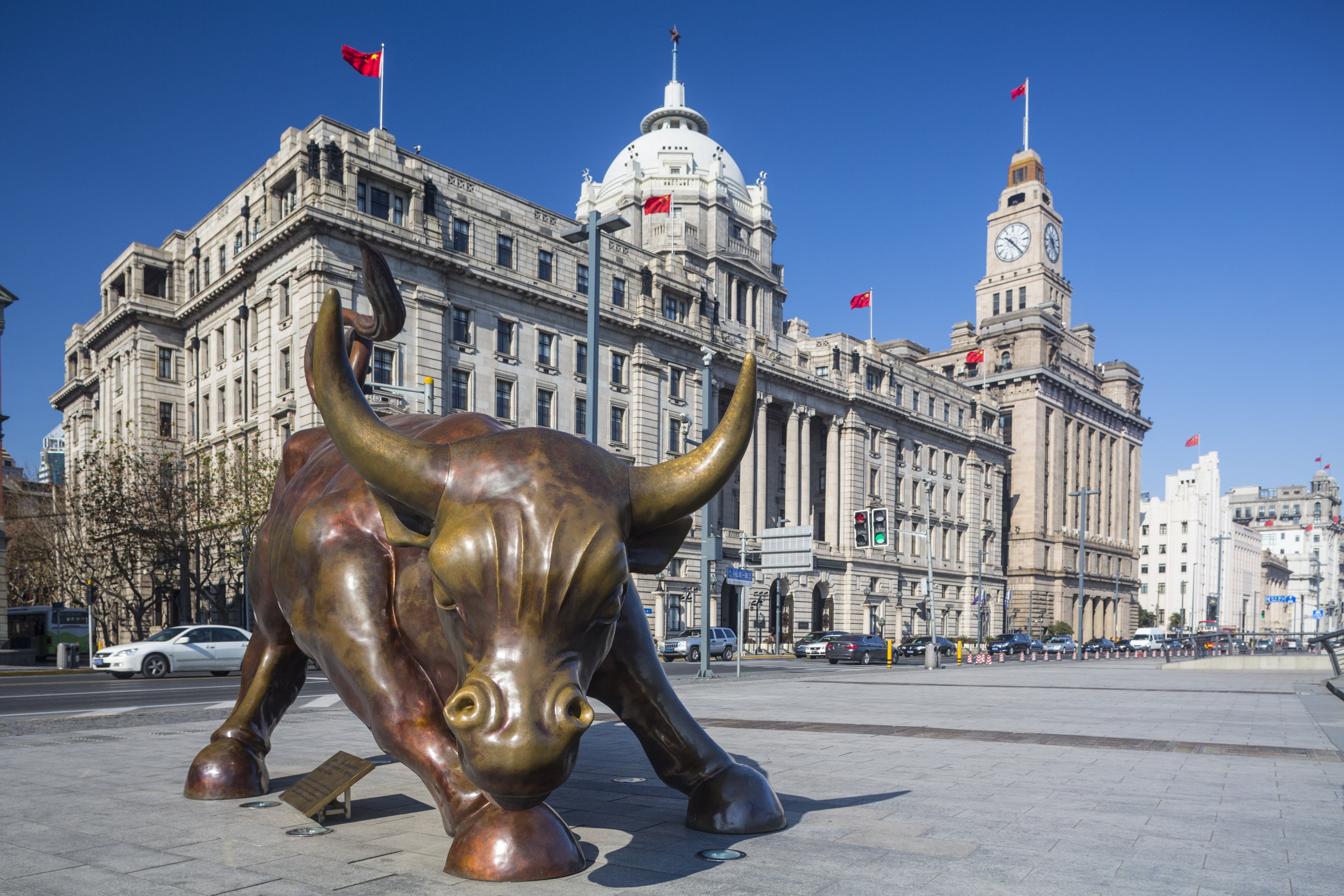China has surpassed Japan to become the largest market for exchange-traded funds in the Asia-Pacific region, according to JPMorgan Asset Management. Photo: Shutterstock