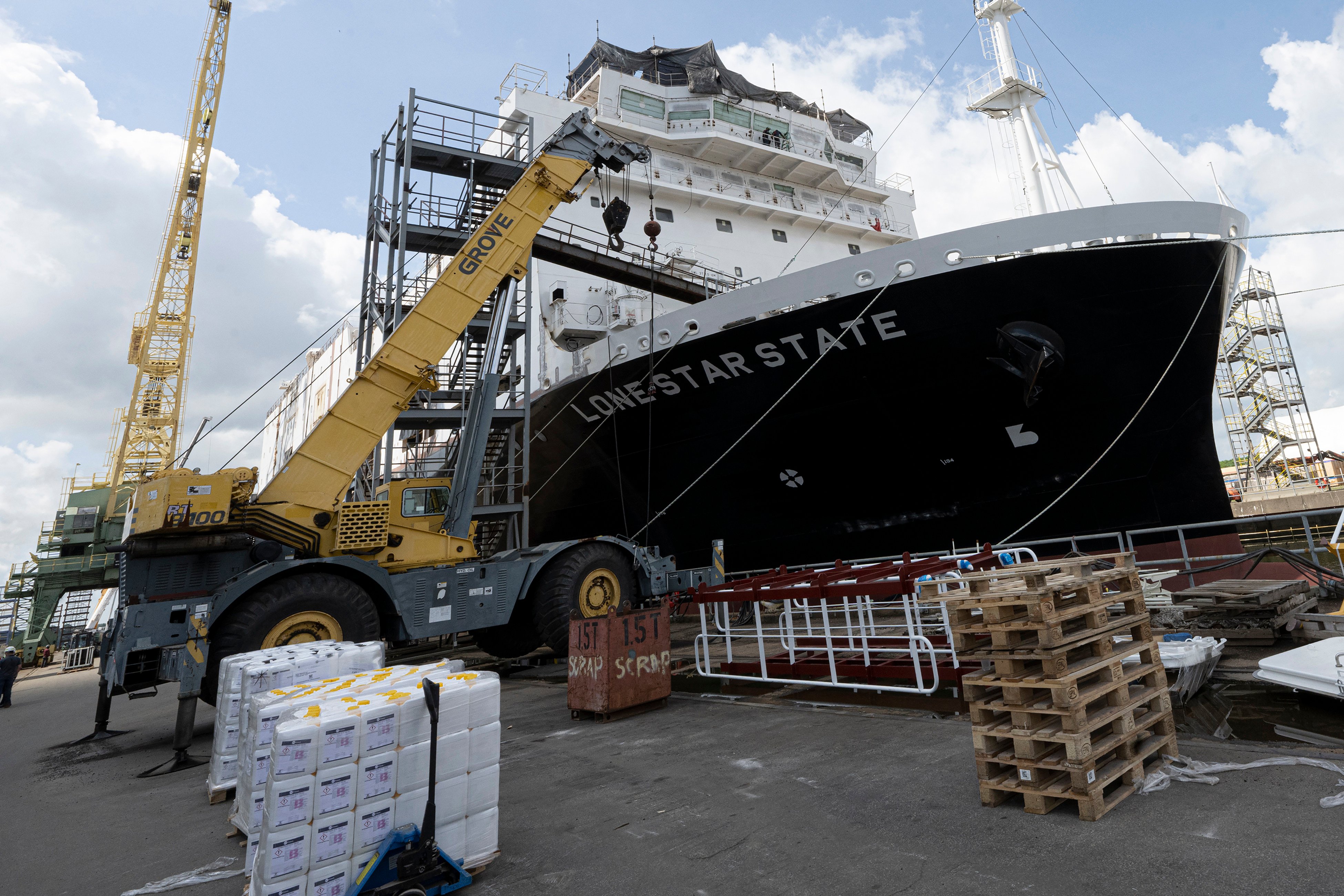 A vessel under construction at the Hanwha Philly Shipyard in Philadelphia. (Photo: The Philadelphia Inquirer/TNS)