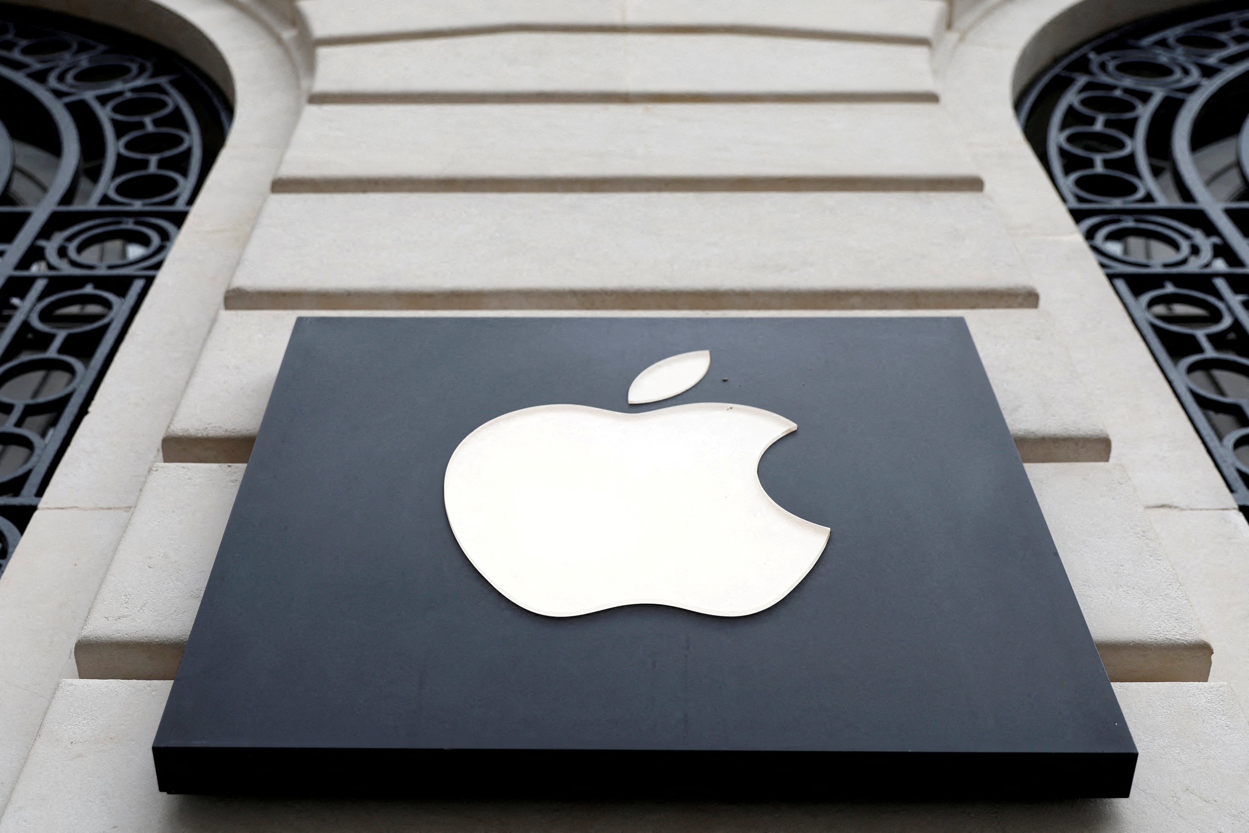 Apple is building a series of new home devices in Vietnam, sources say. Photo: Reuters