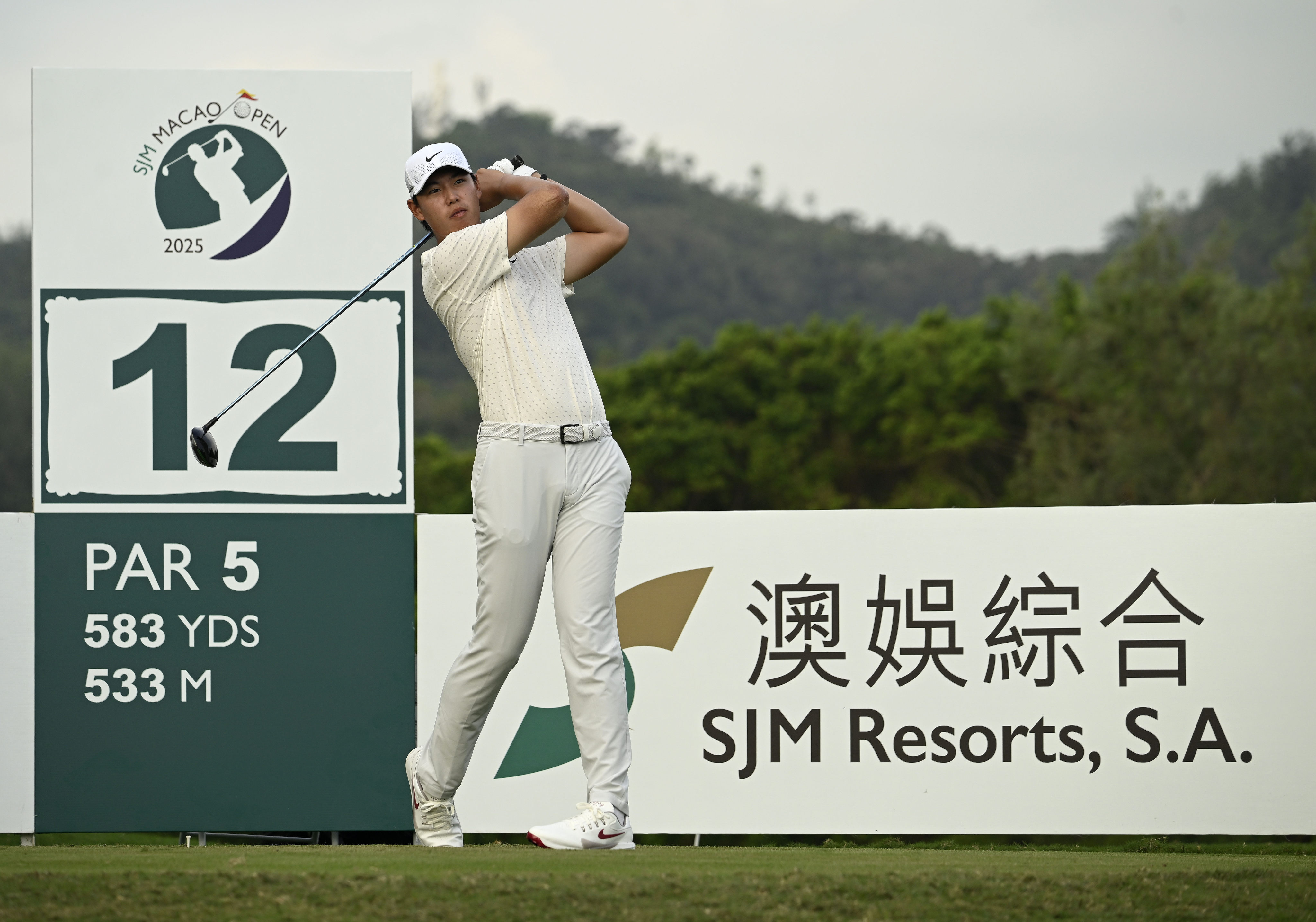Ding Wenyi set the early pace at the SJM Macau Open. Photo: Asian Tour