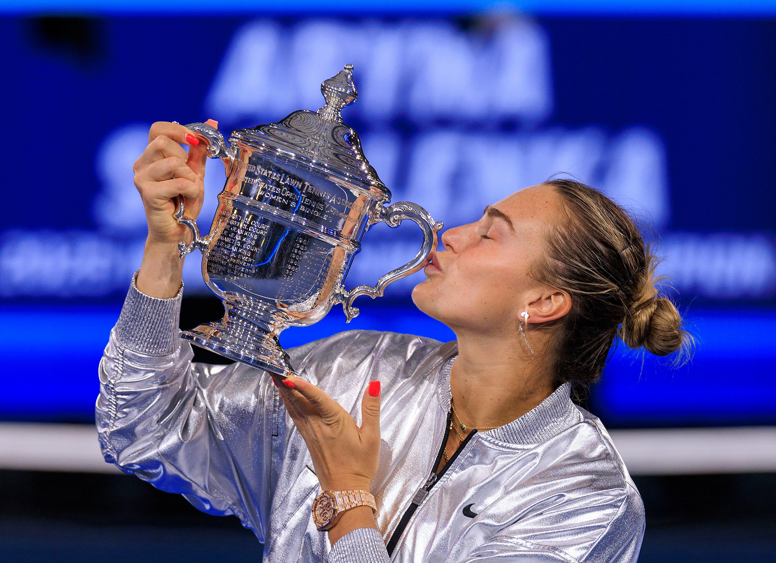 Aryna Sabalenka celebrates after beating Amanda Anisimova in the final of the US Open women’s singles. Photo: dpa