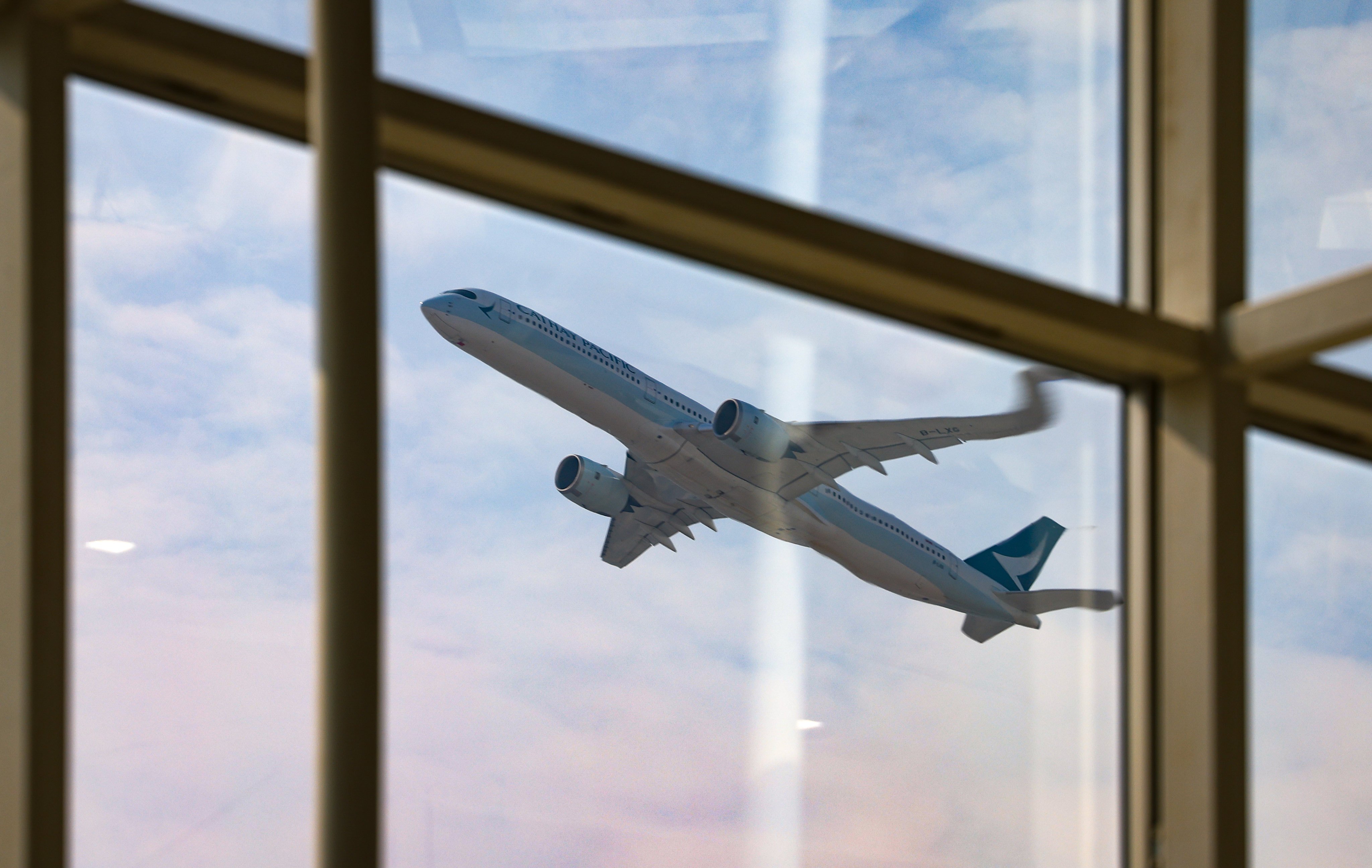 A Cathay Pacific Airways plane takes off from Hong Kong airport. Photo: Dickson Lee
