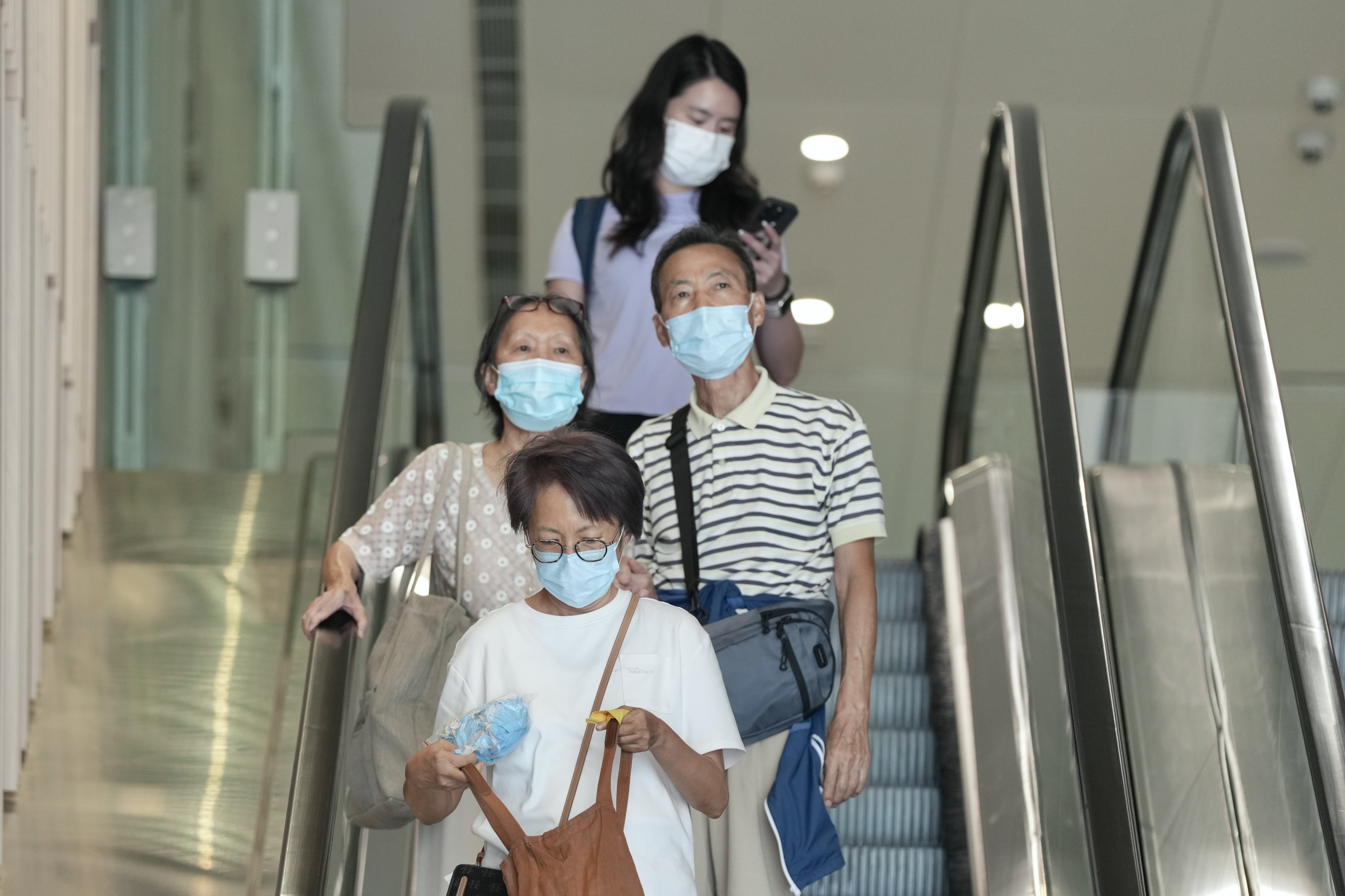 The latest surveillance data showed that 12.02 per cent of respiratory specimens tested positive for seasonal flu viruses during the week of October 5 to October 11, up from 9.70 per cent the previous week. Photo: Karma Lo