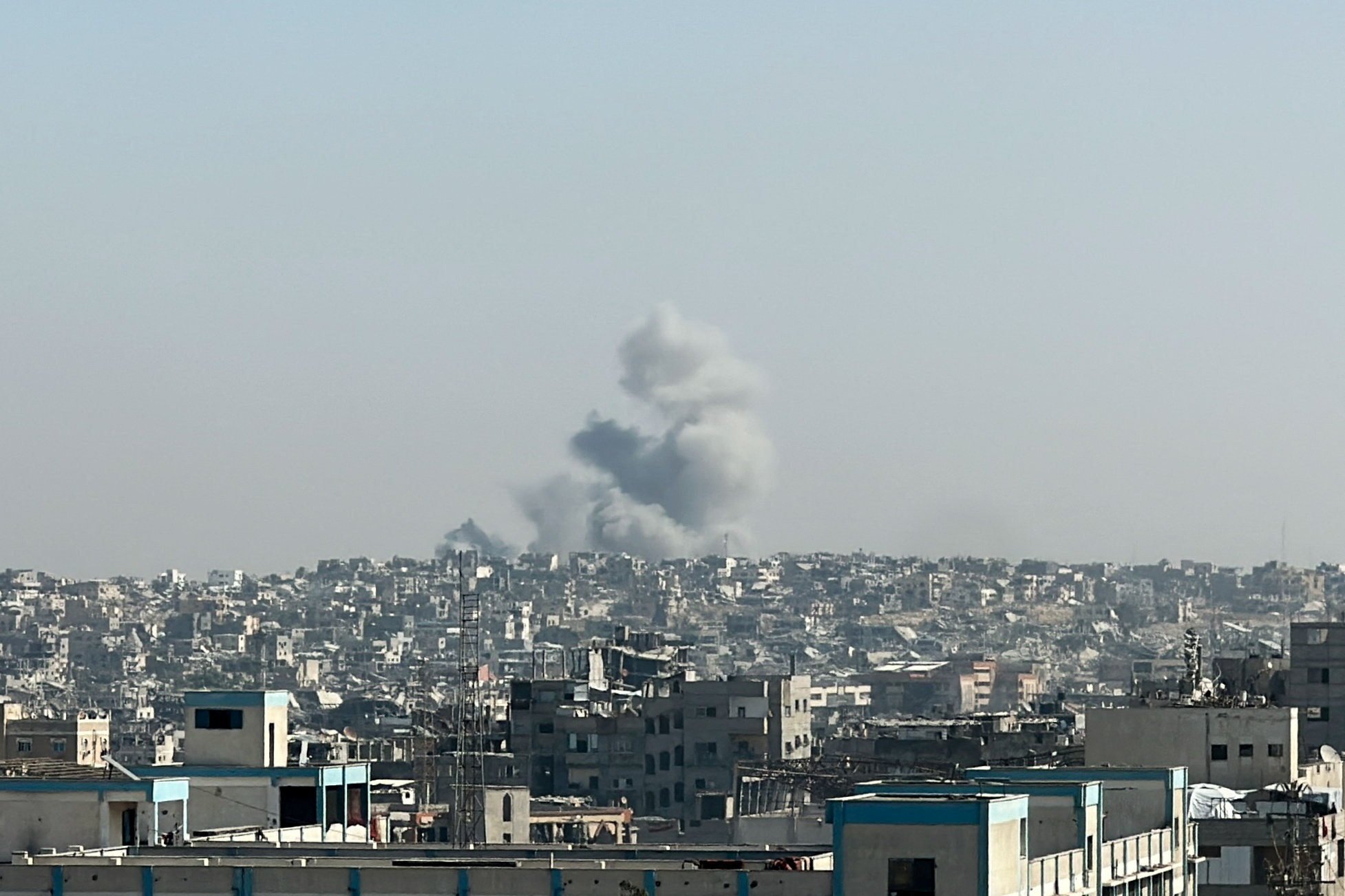 Smoke rises following an Israeli strike in Khan Younis, southern Gaza Strip on Monday. Photo: Reuters