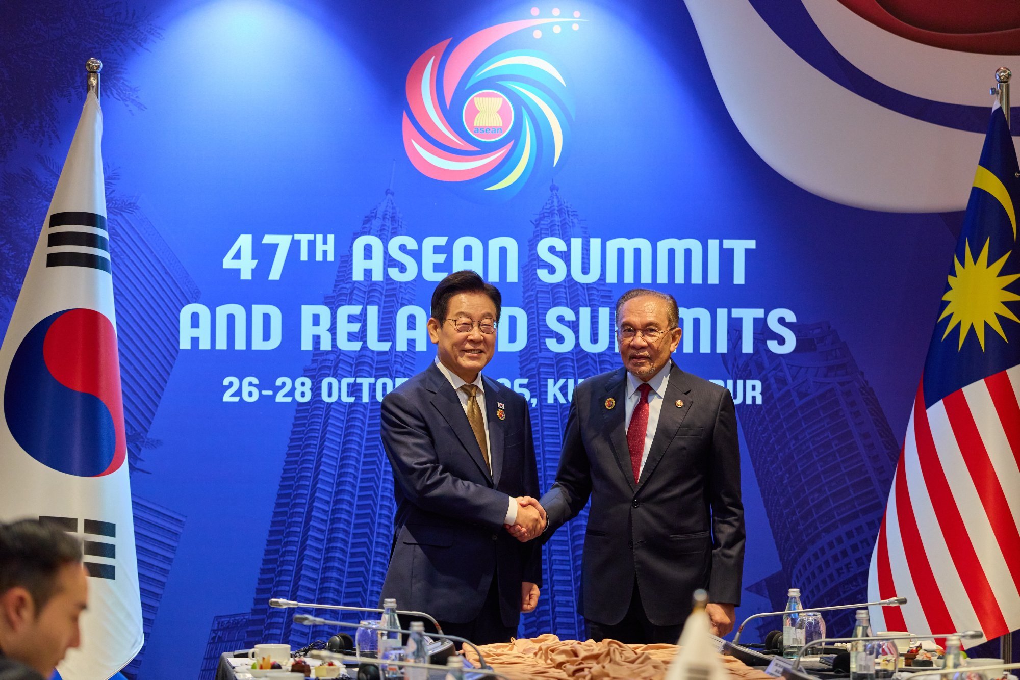 South Korean President Lee Jae-myung meets Malaysian Prime Minister Anwar Ibrahim ahead of a bilateral discussion on the sidelines of the Asean summit in Kuala Lumpur on Monday. Photo: EPA South Korean President Lee Jae-myung meets Malaysian Prime Minister Anwar Ibrahim ahead of a bilateral discussion on the sidelines of the Asean summit in Kuala Lumpur on Monday. Photo: EPA
