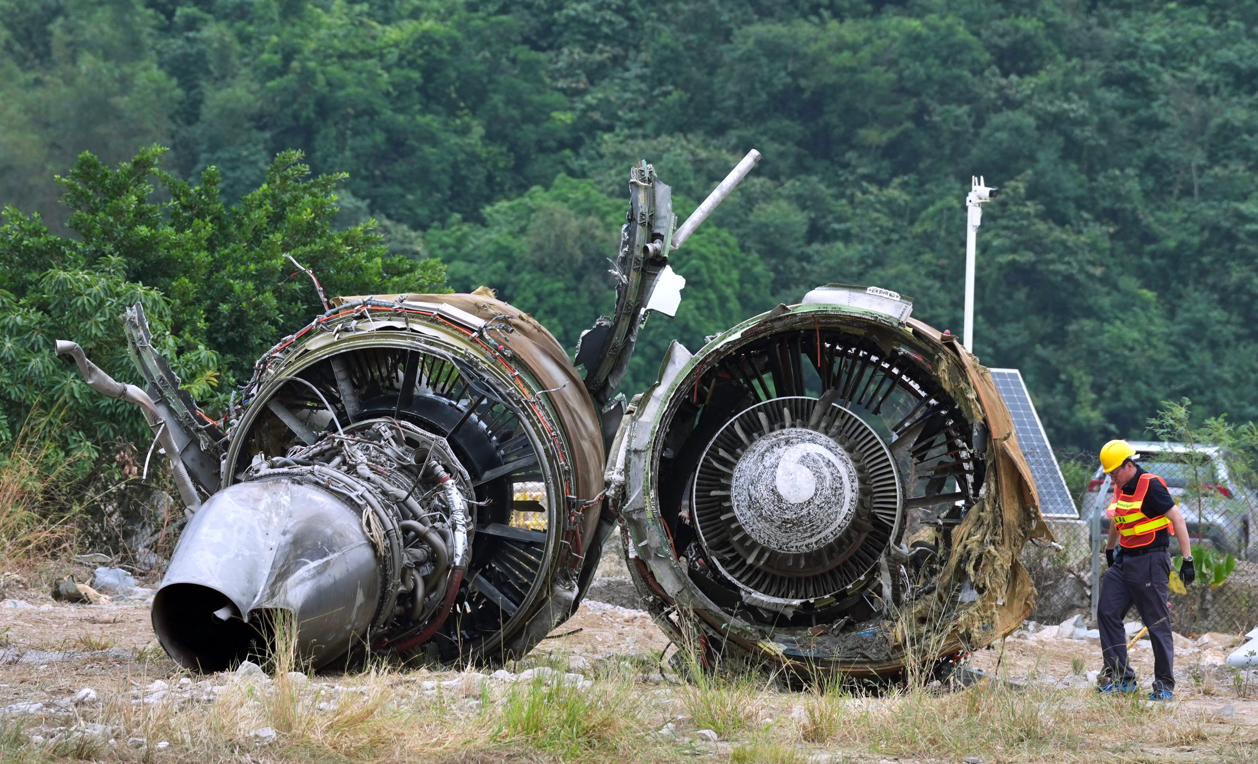 Hong Kong’s leader has pledged to hold accountable those responsible for a cargo plane crash that killed two airport workers. Photo: Karma Lo