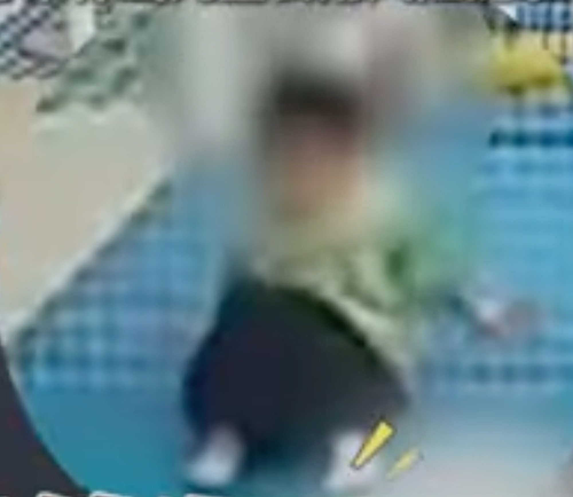 The little boy sits in the playing area of the shopping centre minutes before tragedy struck. Photo: Weibo The little boy sits in the playing area of the shopping centre minutes before tragedy struck. Photo: Weibo