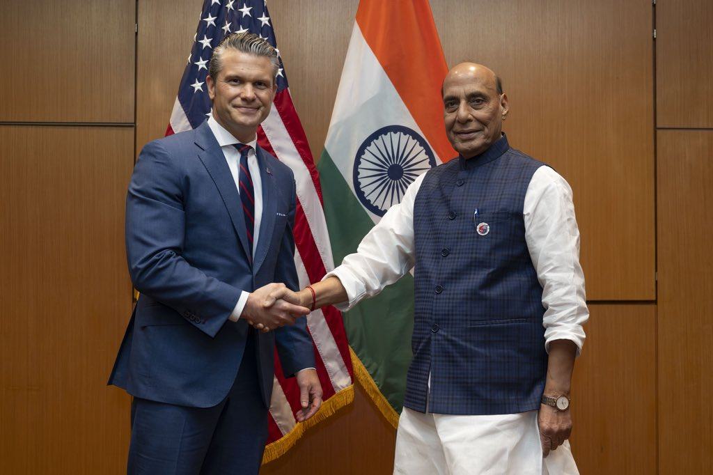 Pentagon chief Pete Hegseth (left) with Indian Defence Minister Rajnath Singh in Malaysia on Friday. Photo: X/PeteHegseth