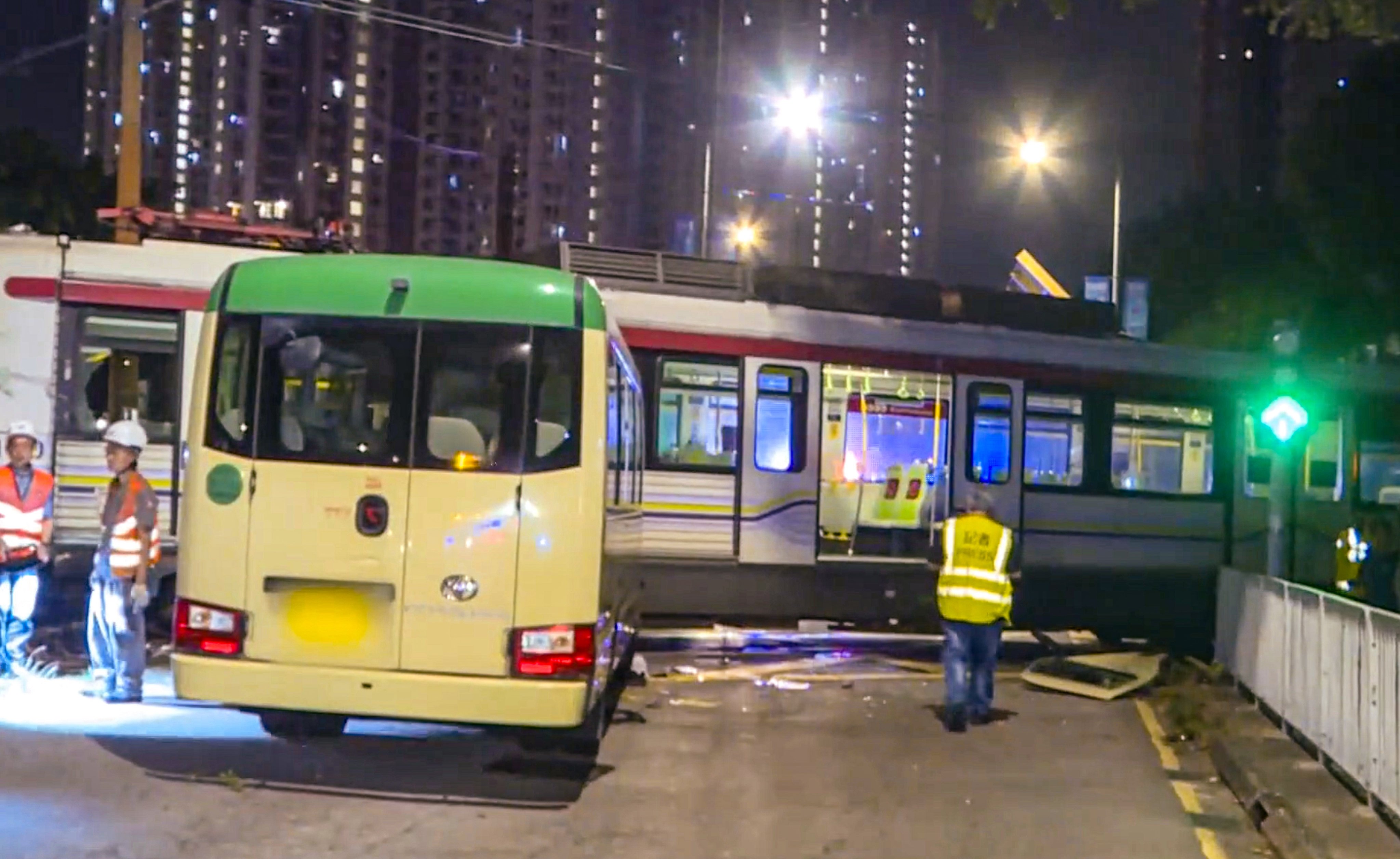 The Lok Ma Chau-bound minibus rammed into a Light Rail train early on Sunday. Photo: Cable TV News