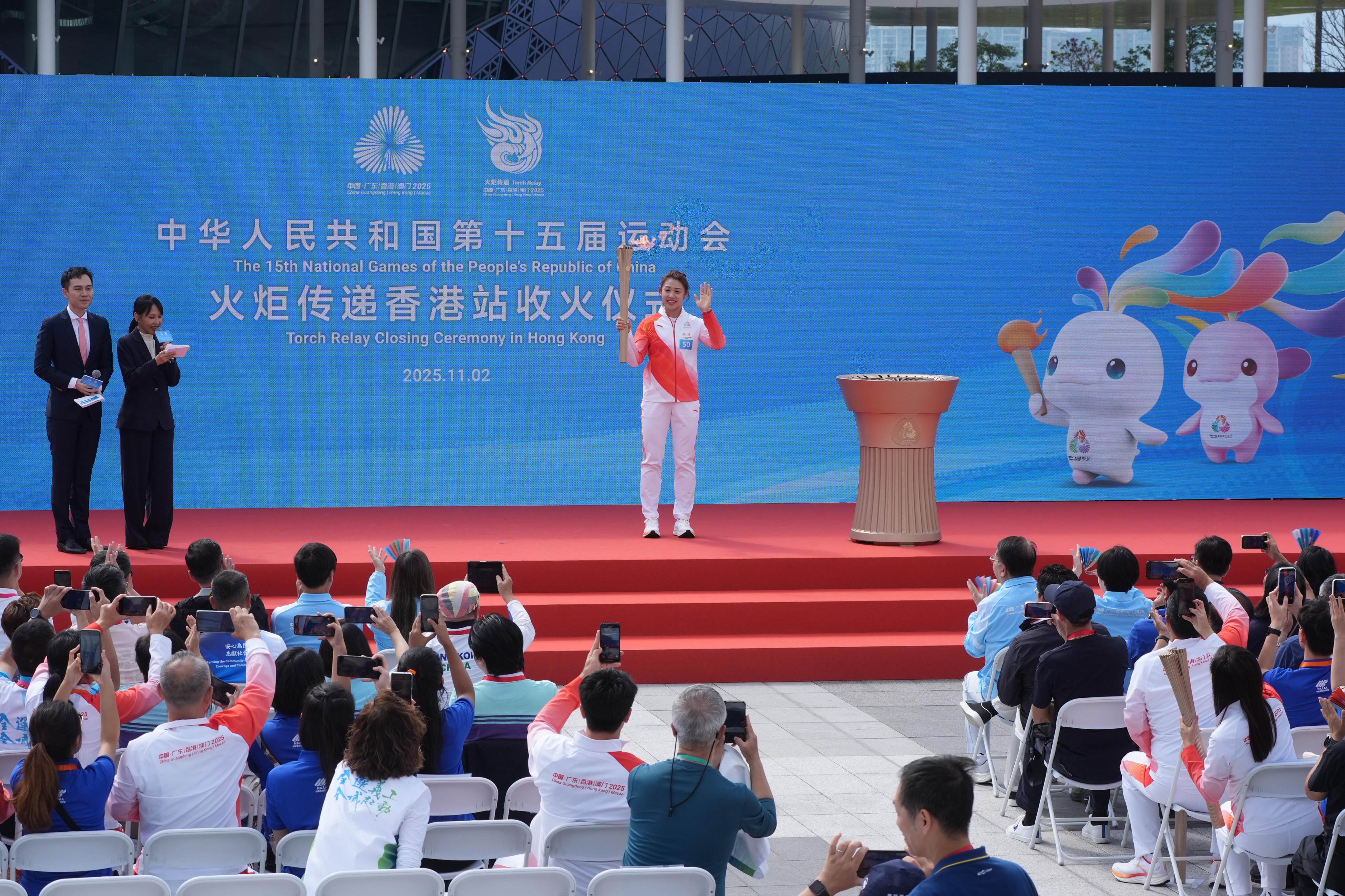 Hong Kong fencer Kaylin Hsieh at the closing ceremony at Kai Tak Sports Avenue. Photo: Eugene Lee