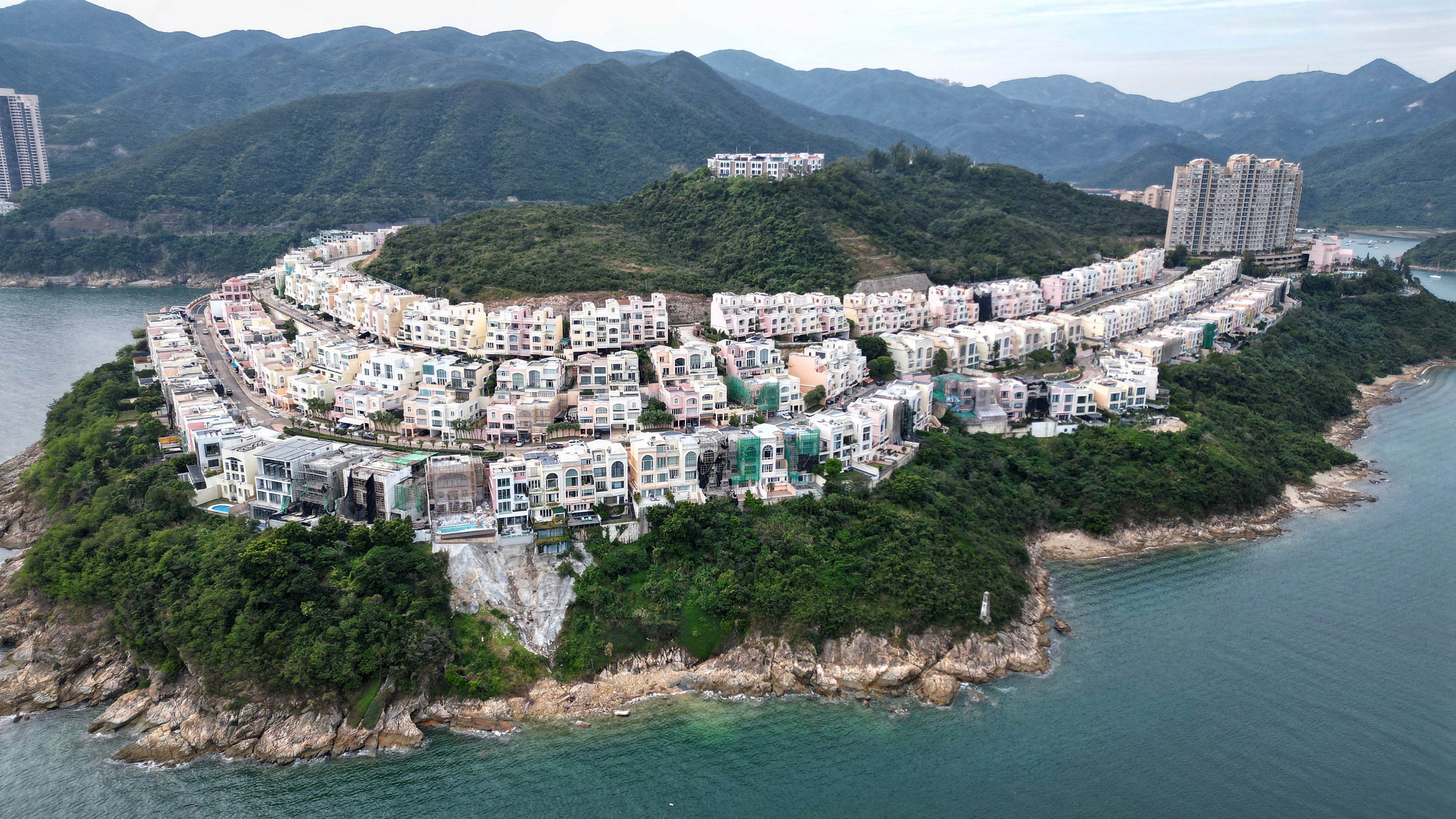 A number of homes at the luxury Redhill Peninsula were found to have illegal structures. Photo: Elson Li