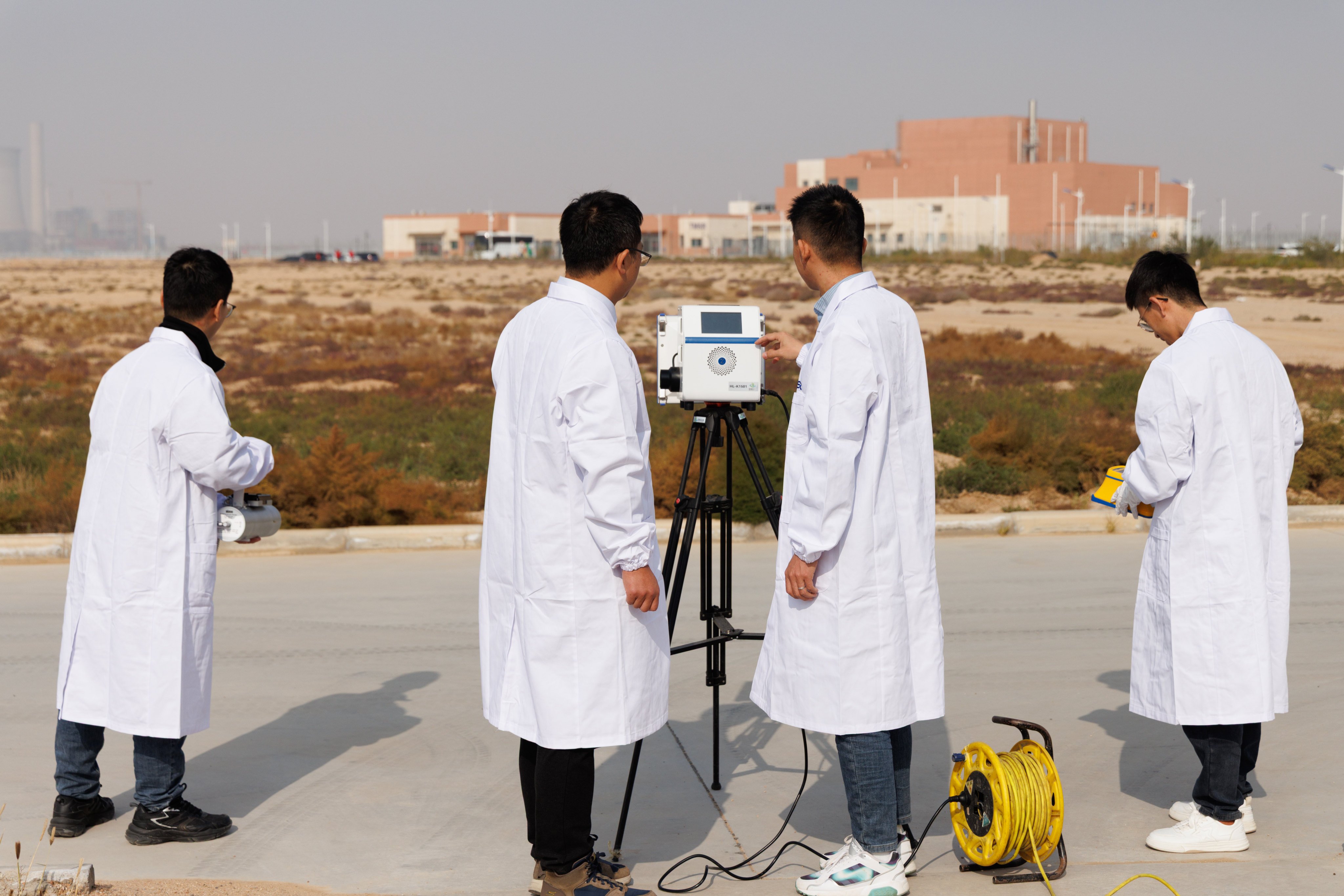 Researchers from the Shanghai Institute of Applied Physics are working on a thorium-based molten salt reactor that could transform nuclear energy in the Gobi Desert. Photo: Xinhua