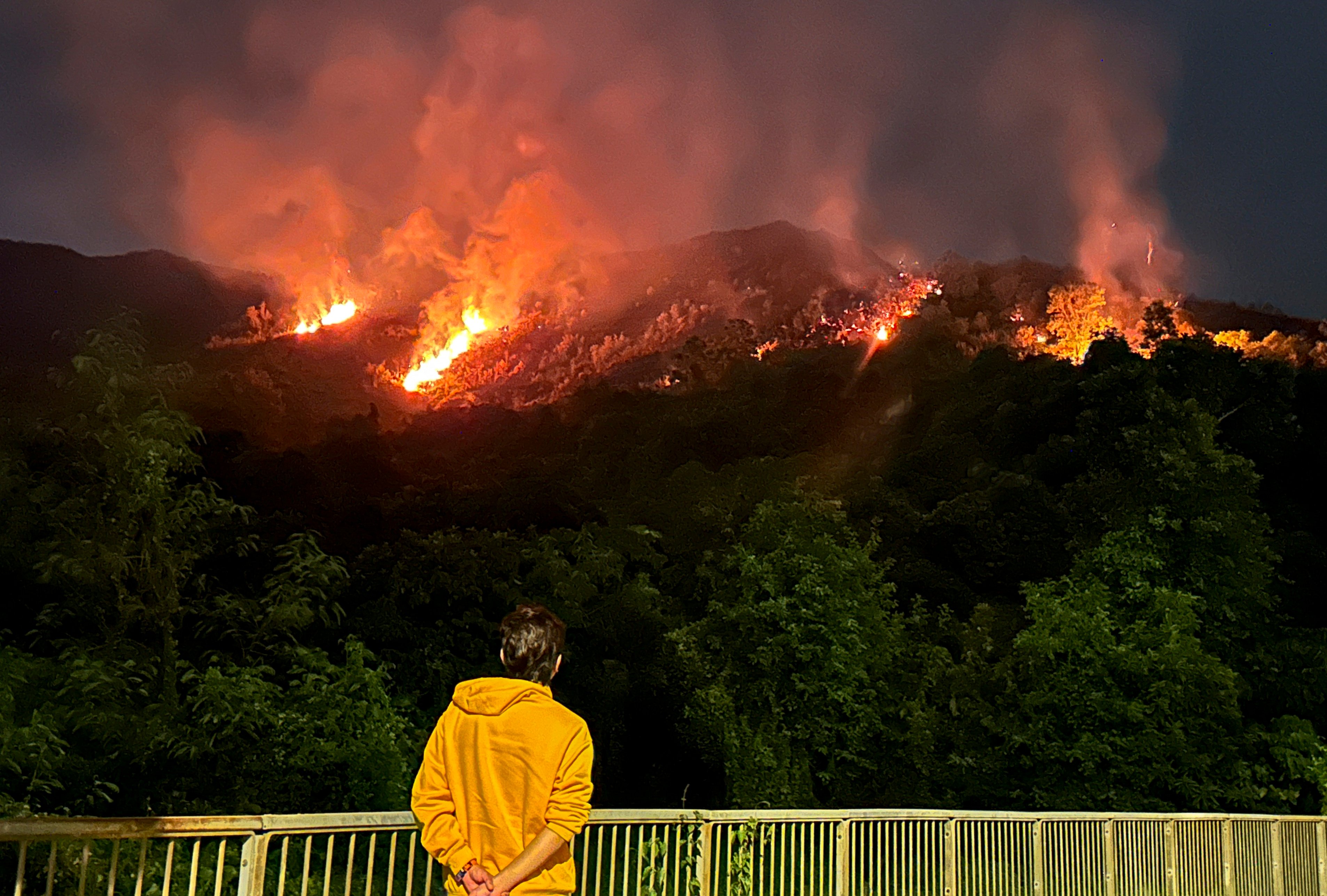 The blaze was reported before 8pm on Monday. Photo:  Jelly Tse