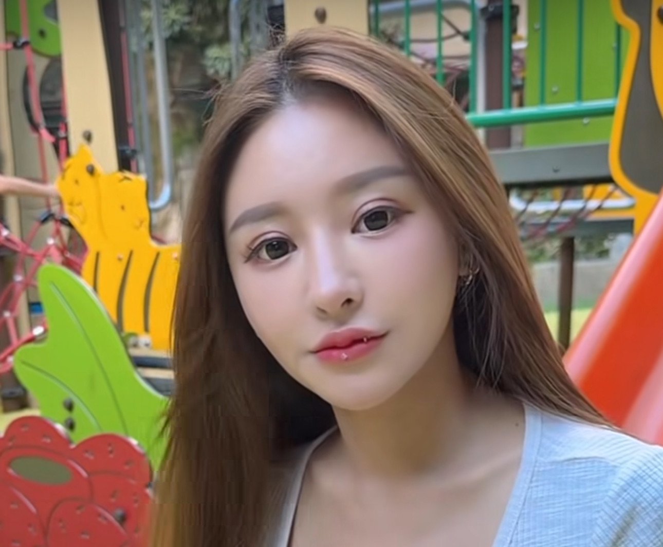 Taiwanese influencer Iris Hsieh, who was found dead in a hotel bathtub in Malaysia last month, was working with Malaysian influencer Namewee on a music video before her death, according to media reports. Photo: Instagram/irisirisss900