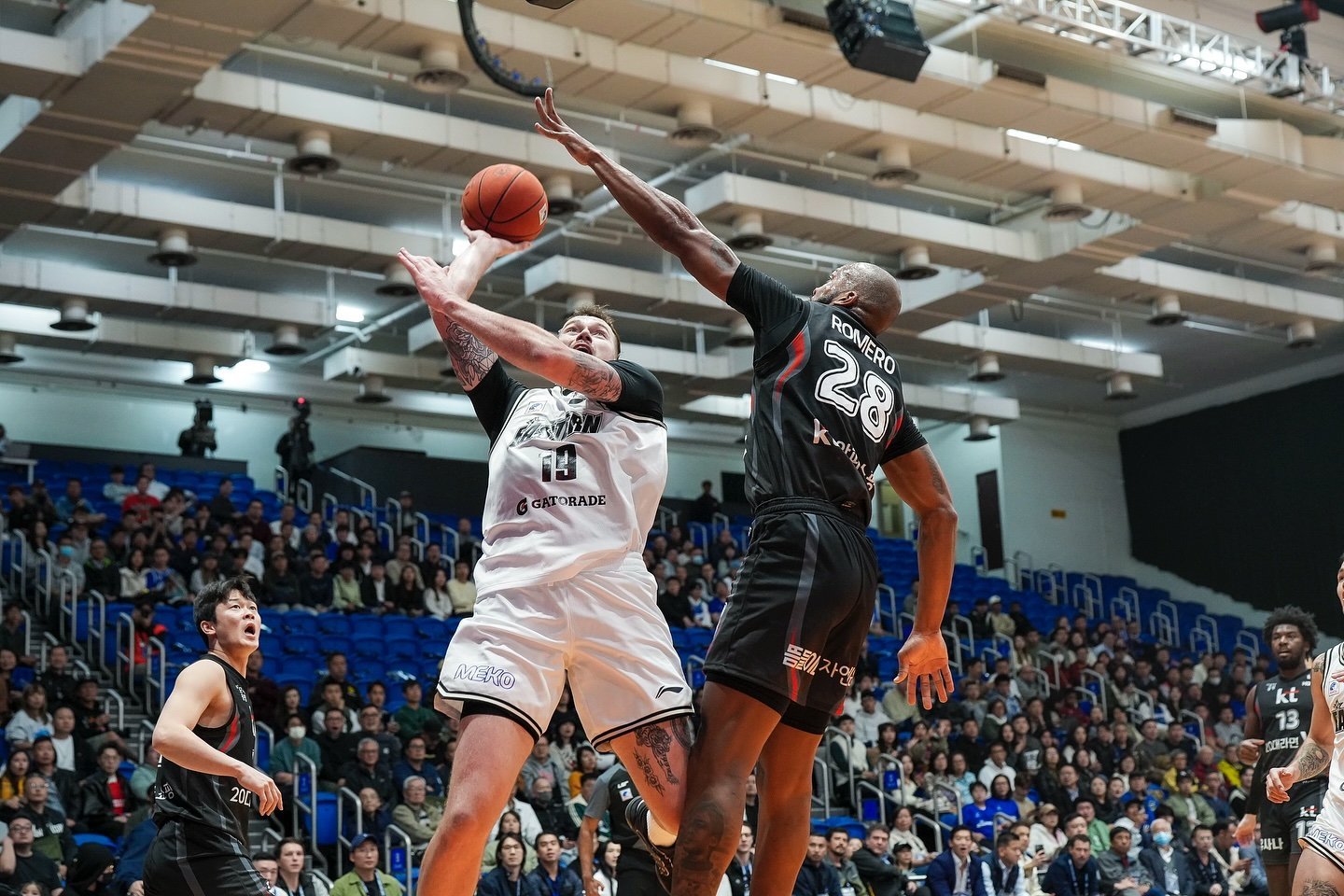 Eastern’s Chris McLaughlin takes a shot during last season’s East Asian Super League. Photo: EASL