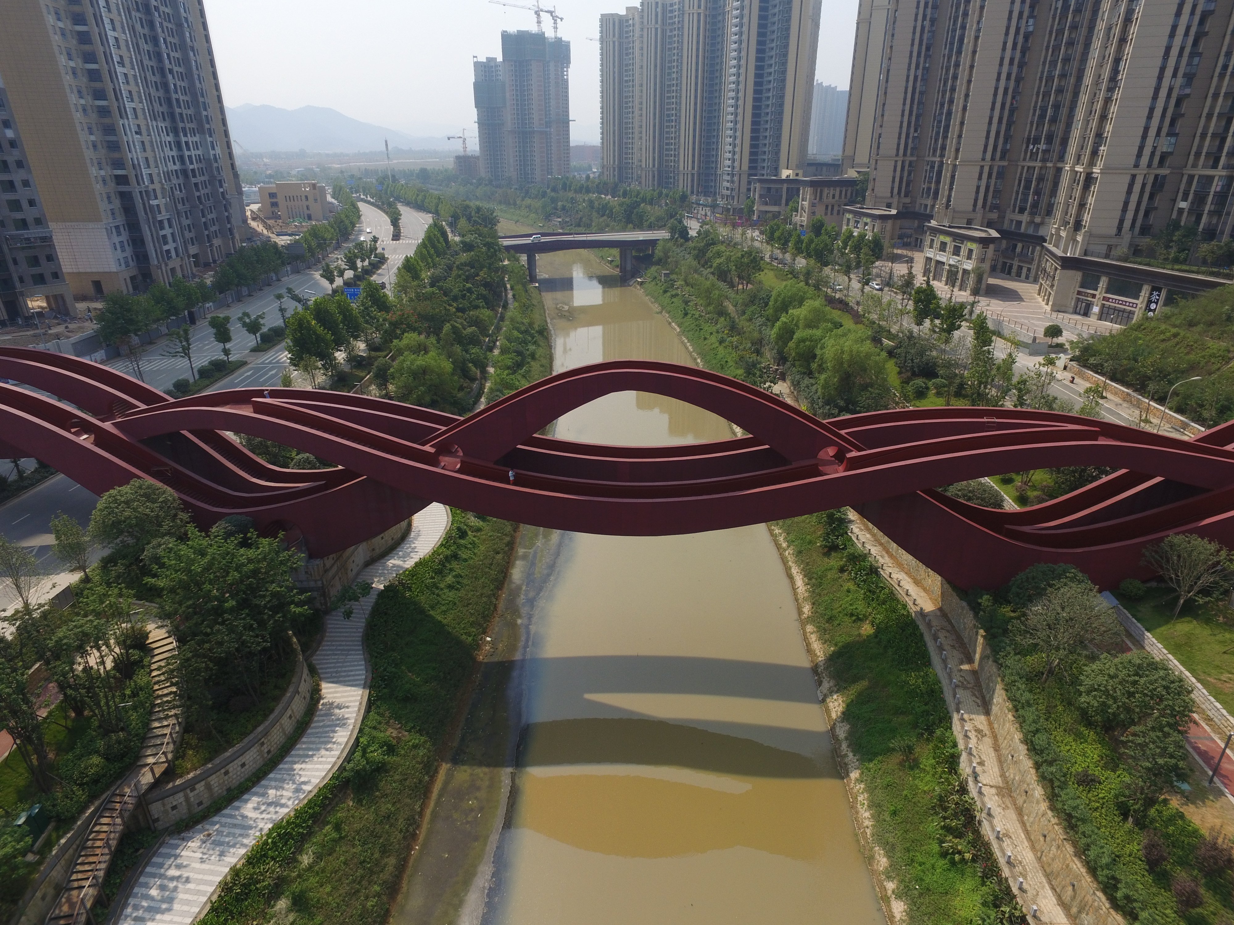 The Lucky Knot Bridge in Changsha. Photo: Imaginechina